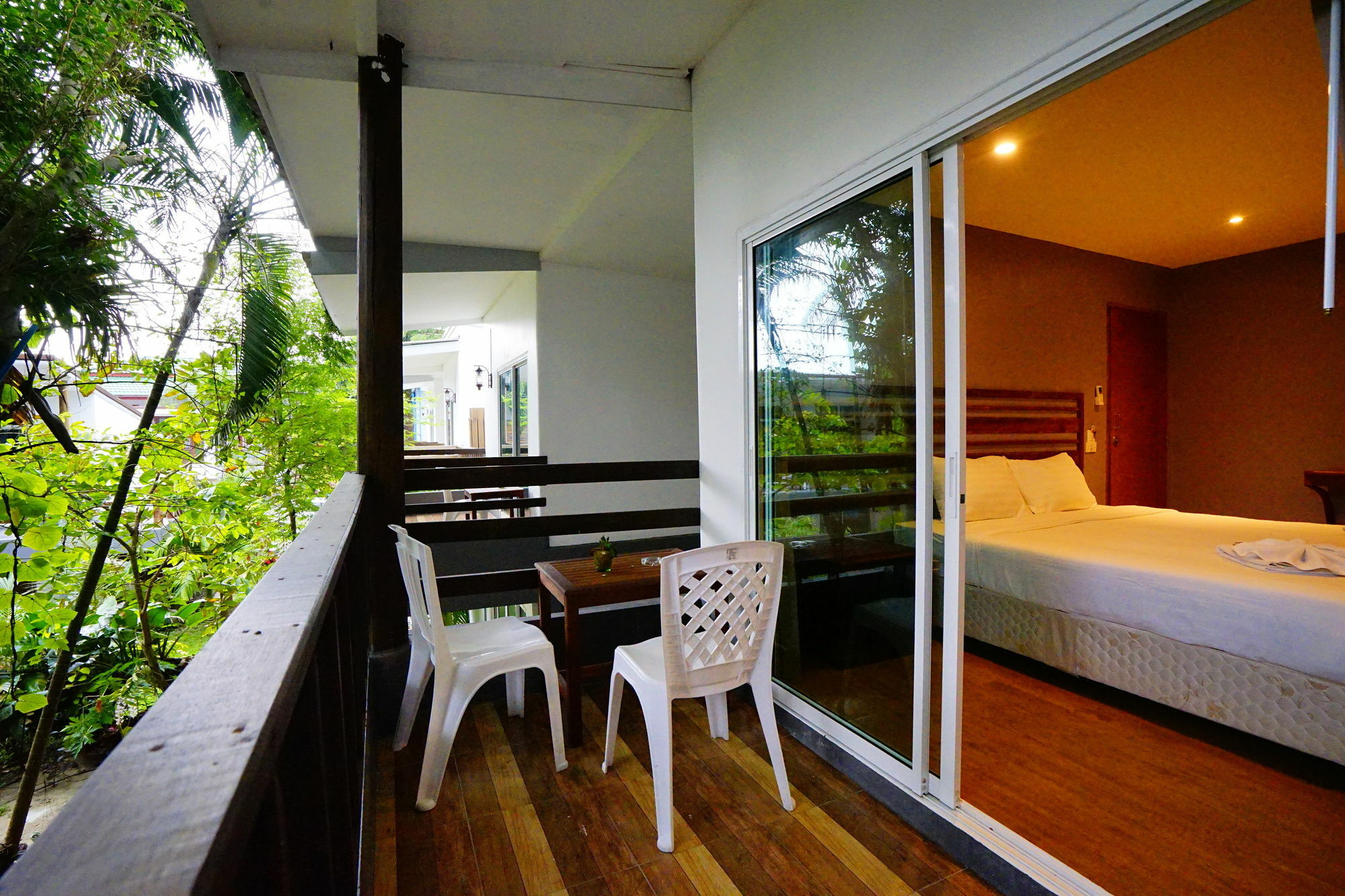 Resort Apple Beachfront