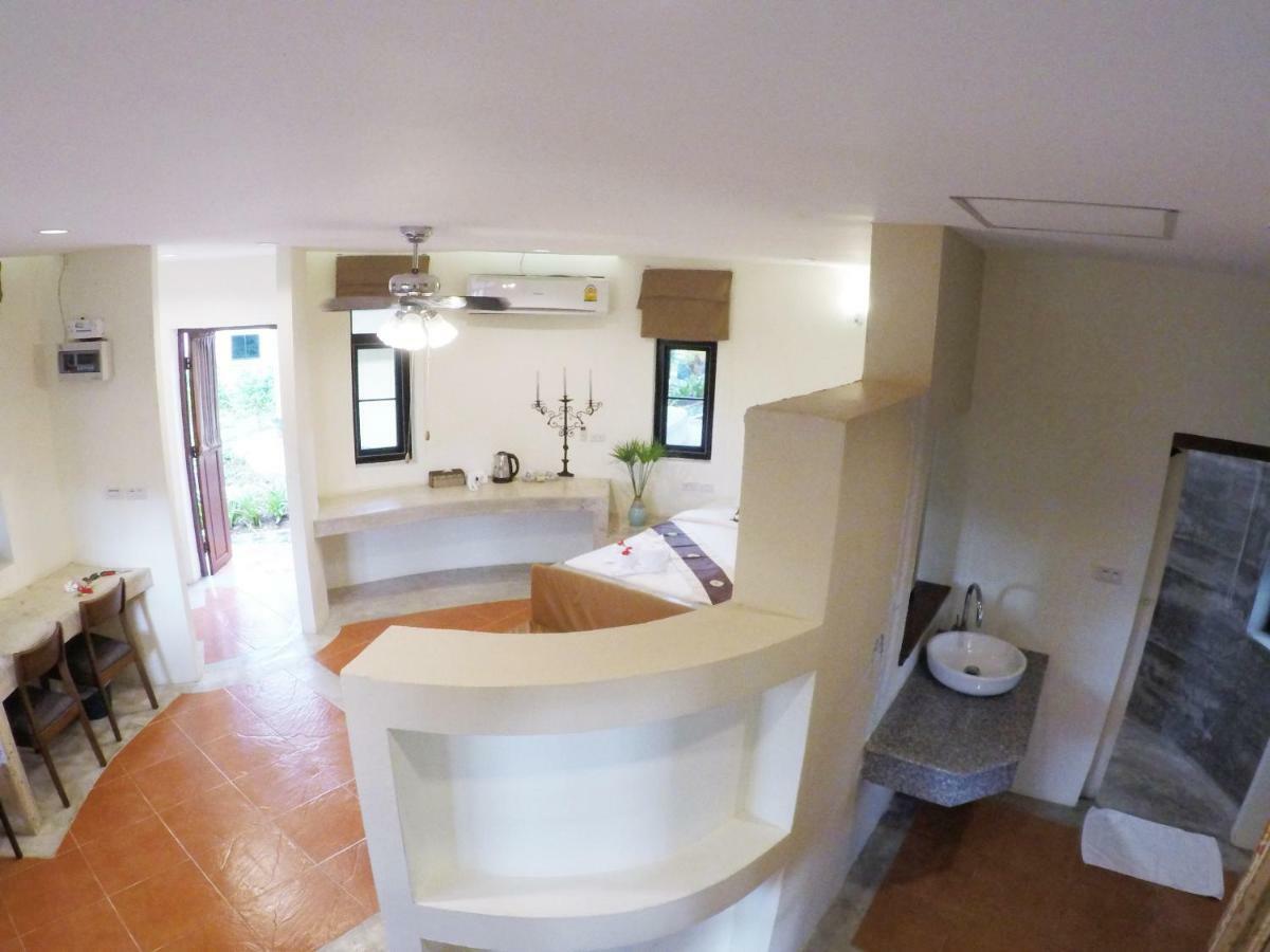Chiangrai Hill Hotel 4*