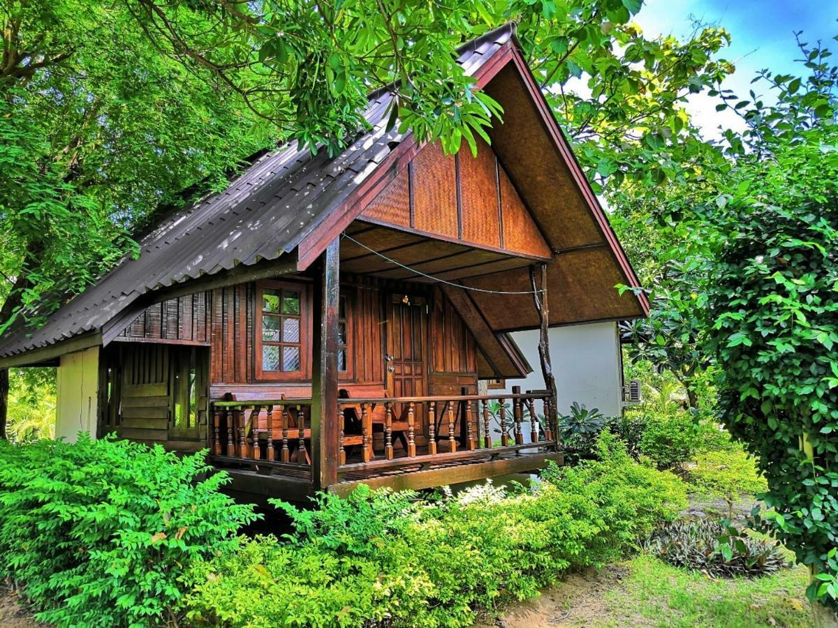 Hotel Seashell Coconut Village Koh Tao