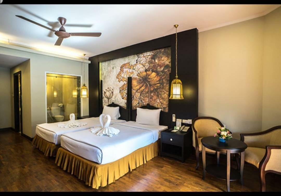Suan Bua & 3* Ban Pong (Suthep)