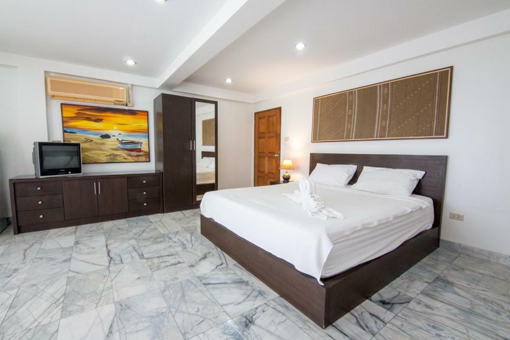 Golden Lion Pattaya