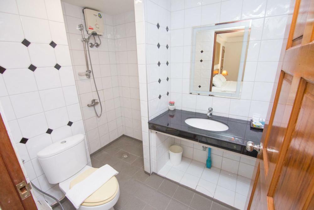 Golden Lion Guest house Pattaya