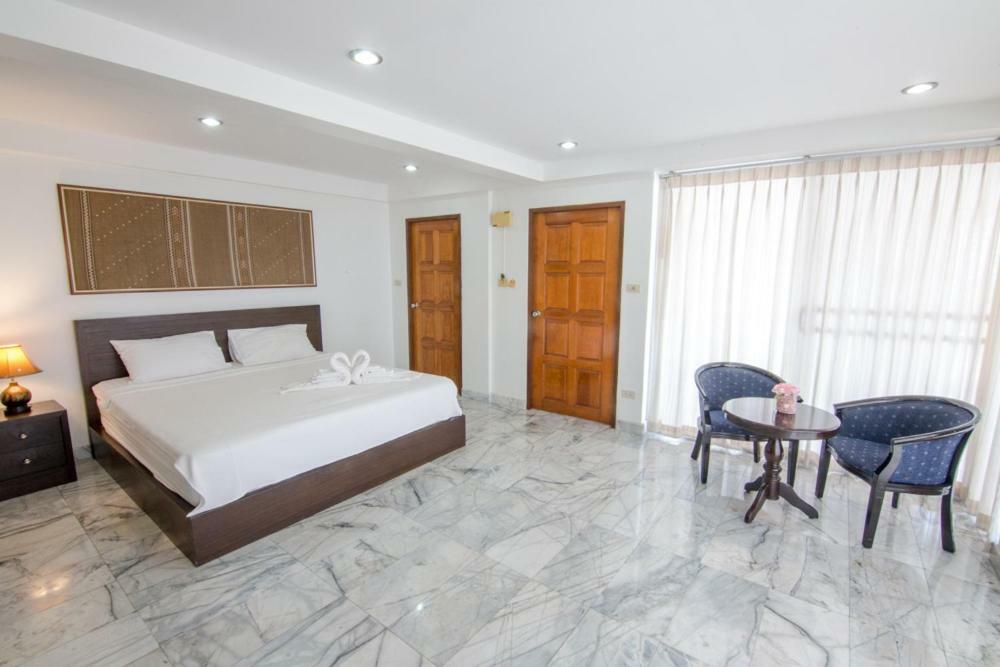 Golden Lion Pattaya