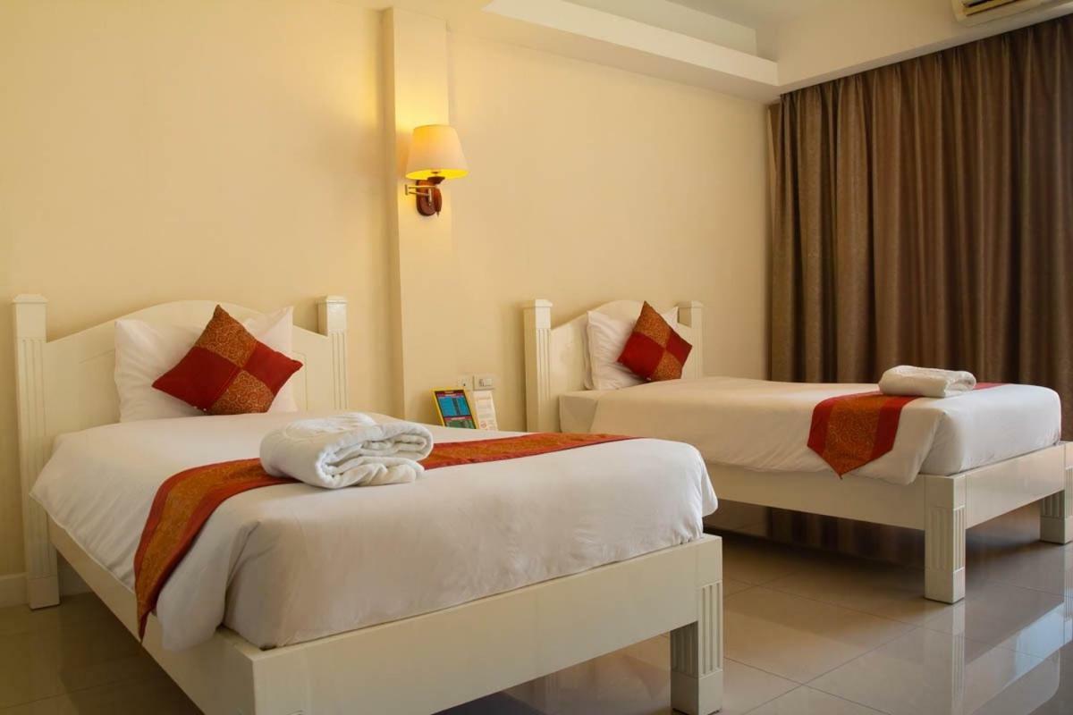 Sunsmile Hotel 3*