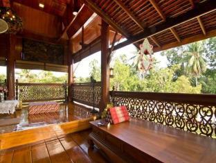 Bueng Bua Thong Ban Huai Yai