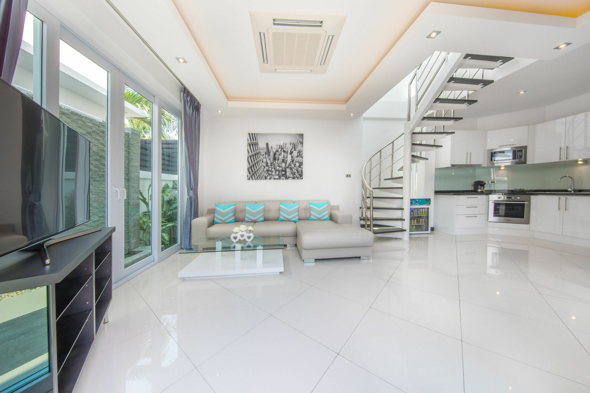 Villa Colibri Pool Pattaya