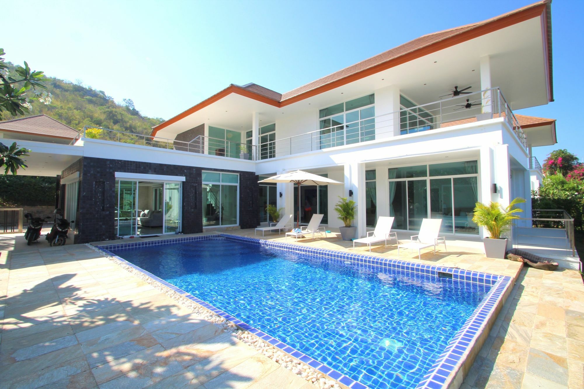 5 Bedrooms Mansion B3 Hua Hin