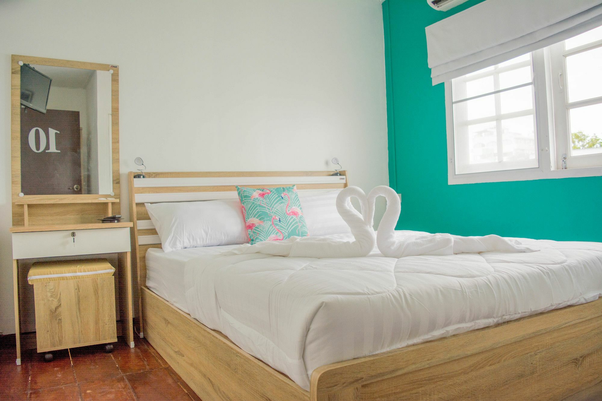 Karoon Hut Guest house 2*