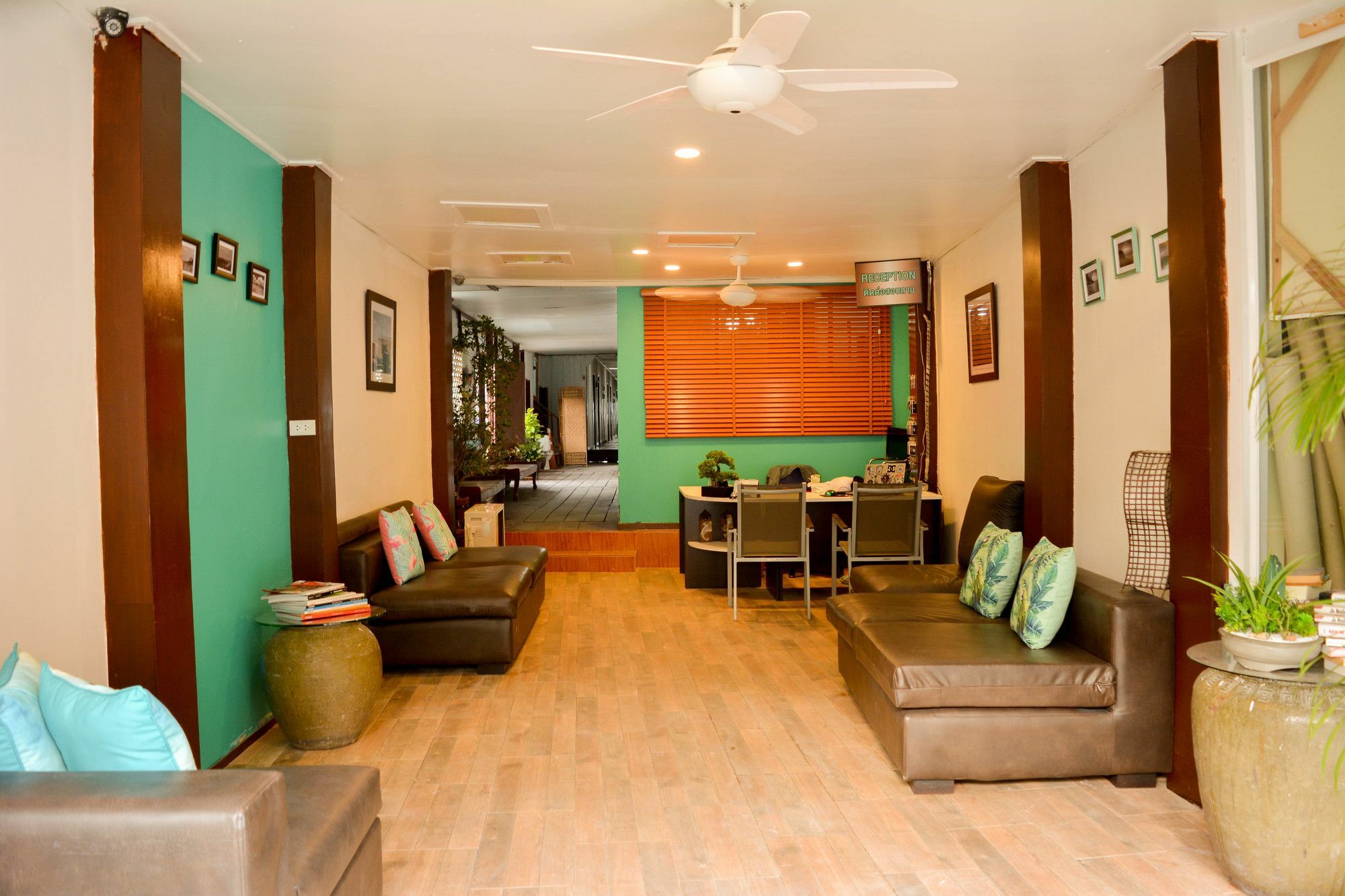Karoon Hut Guest house 2*