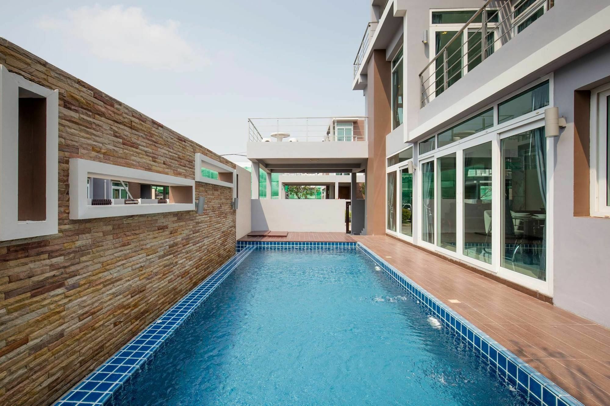Villa Golden Sea Pool *
