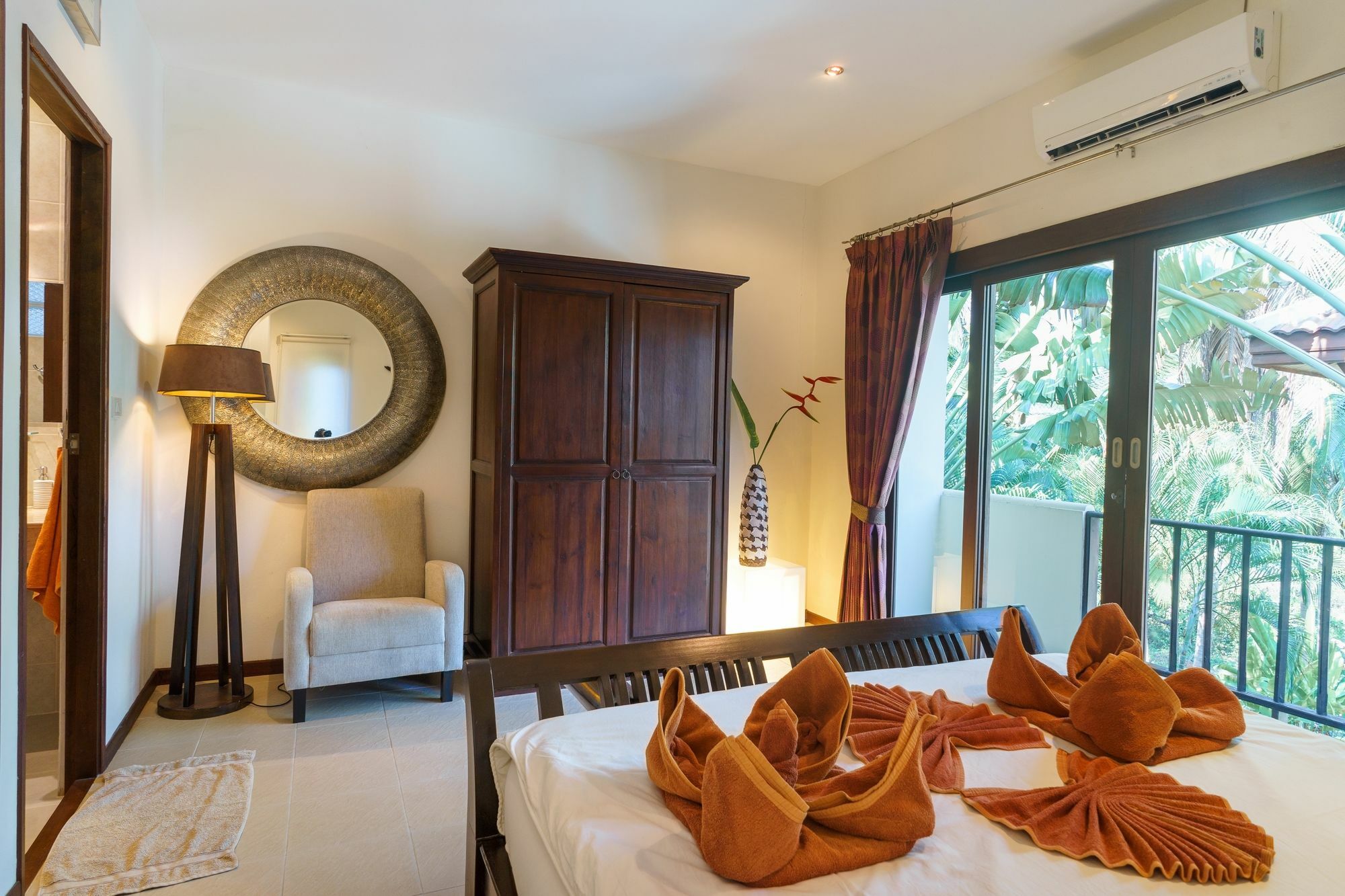 Resort Maenam Hills Samui