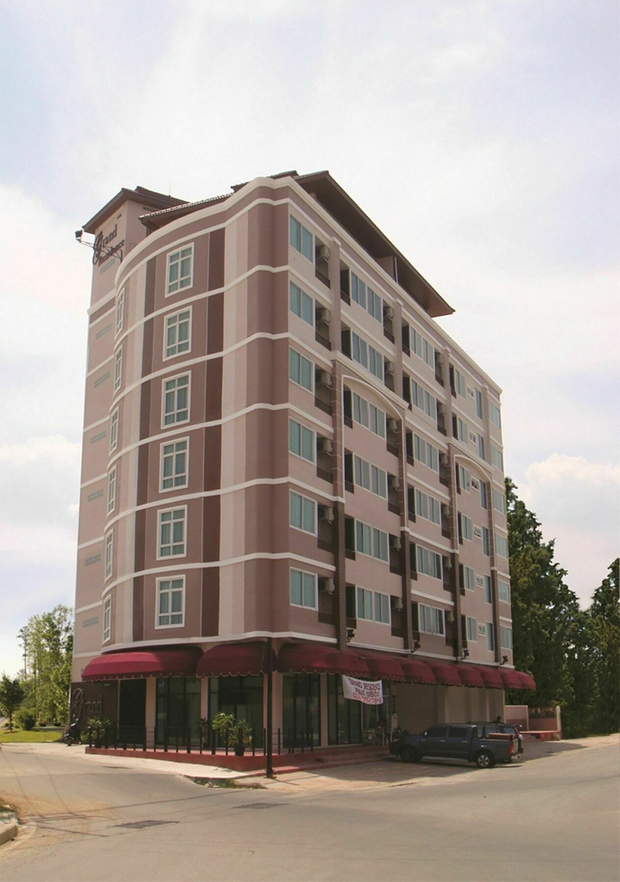 Hotel Grand Jomtien Beach
