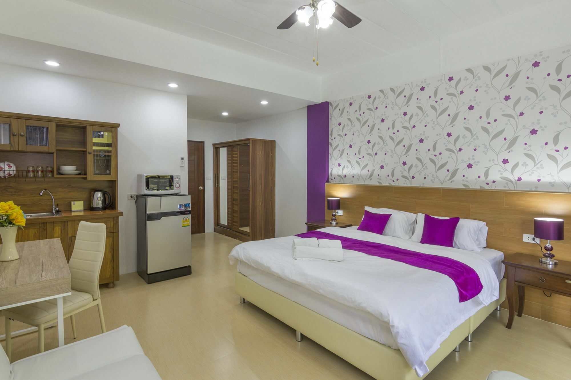 Kontiki Guest house Jomtien Beach