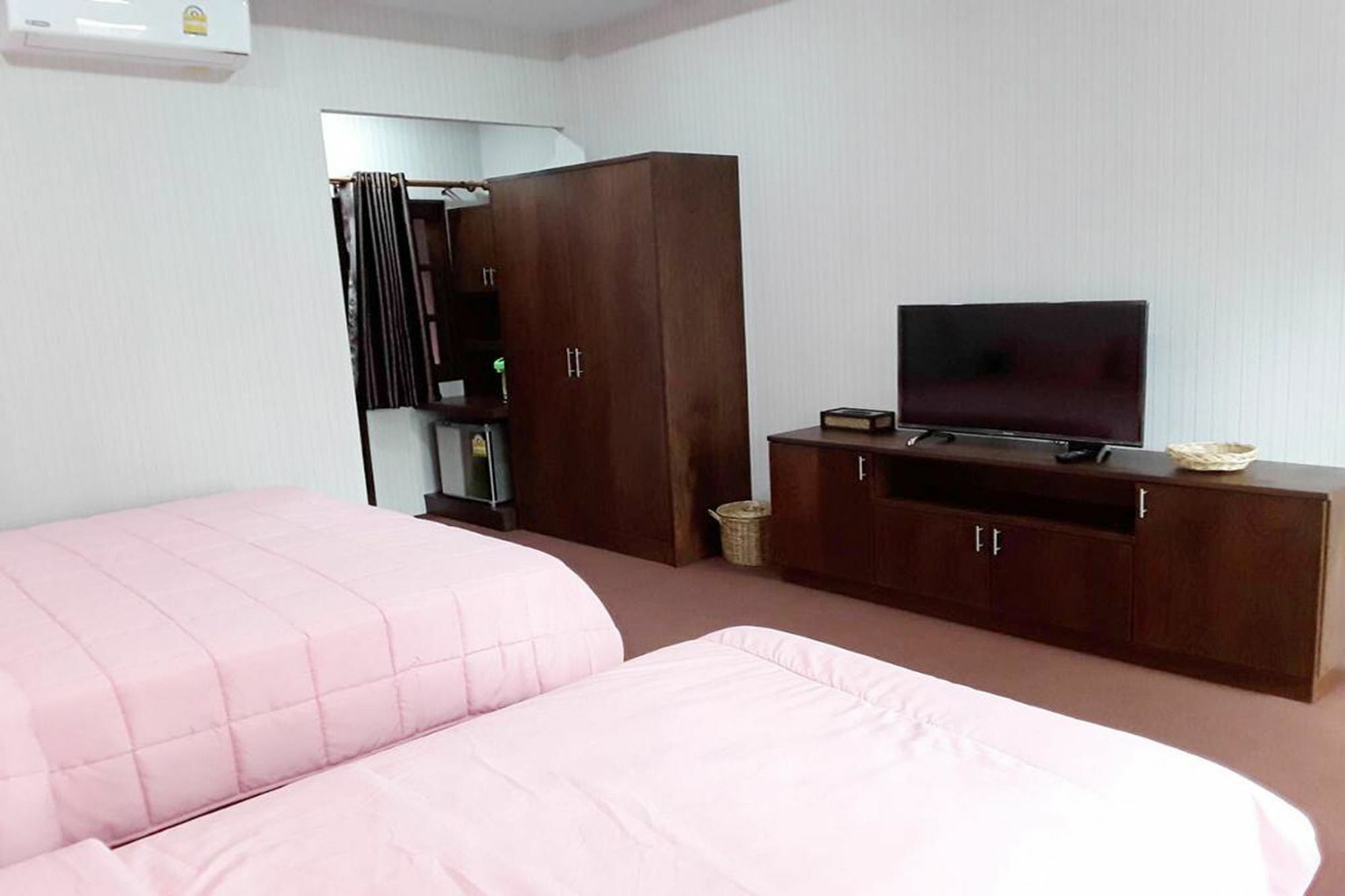 Oyo 927 Samui Platinum Hotel