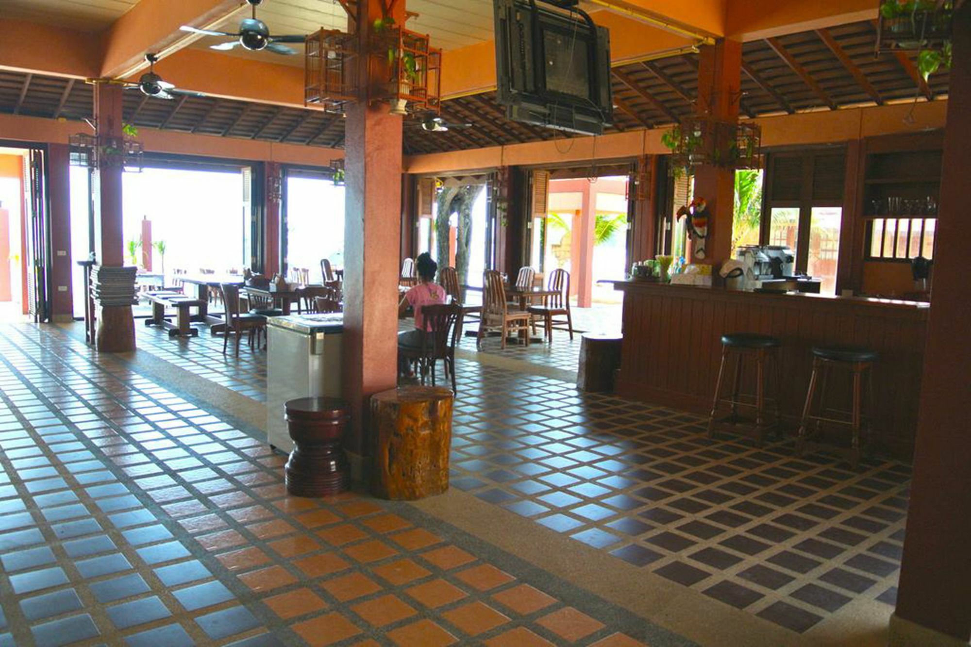Inn Ps Thana Choeng Mon