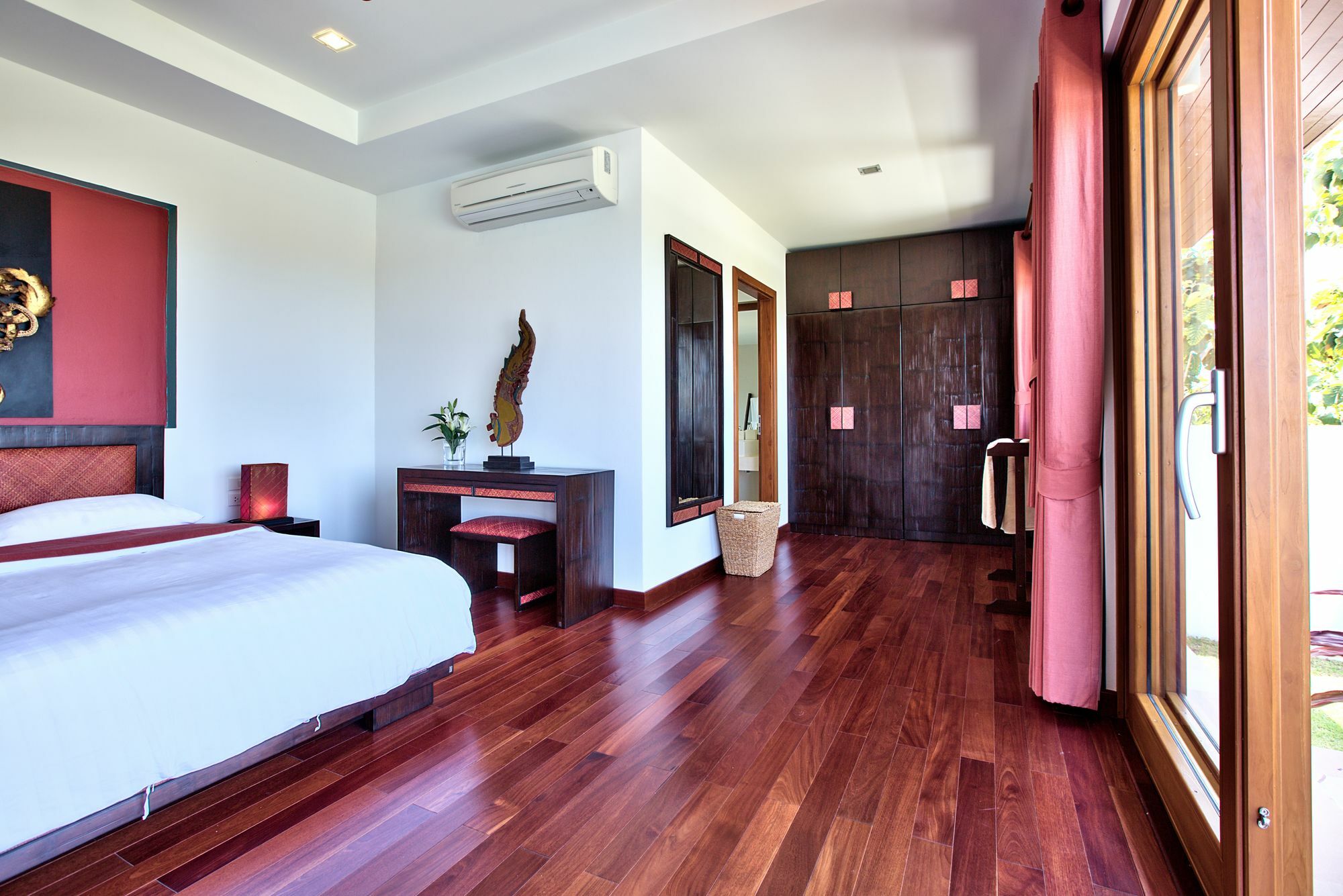 Baan Apsara - Stunning Sea View 3 Bed Pool Villa *