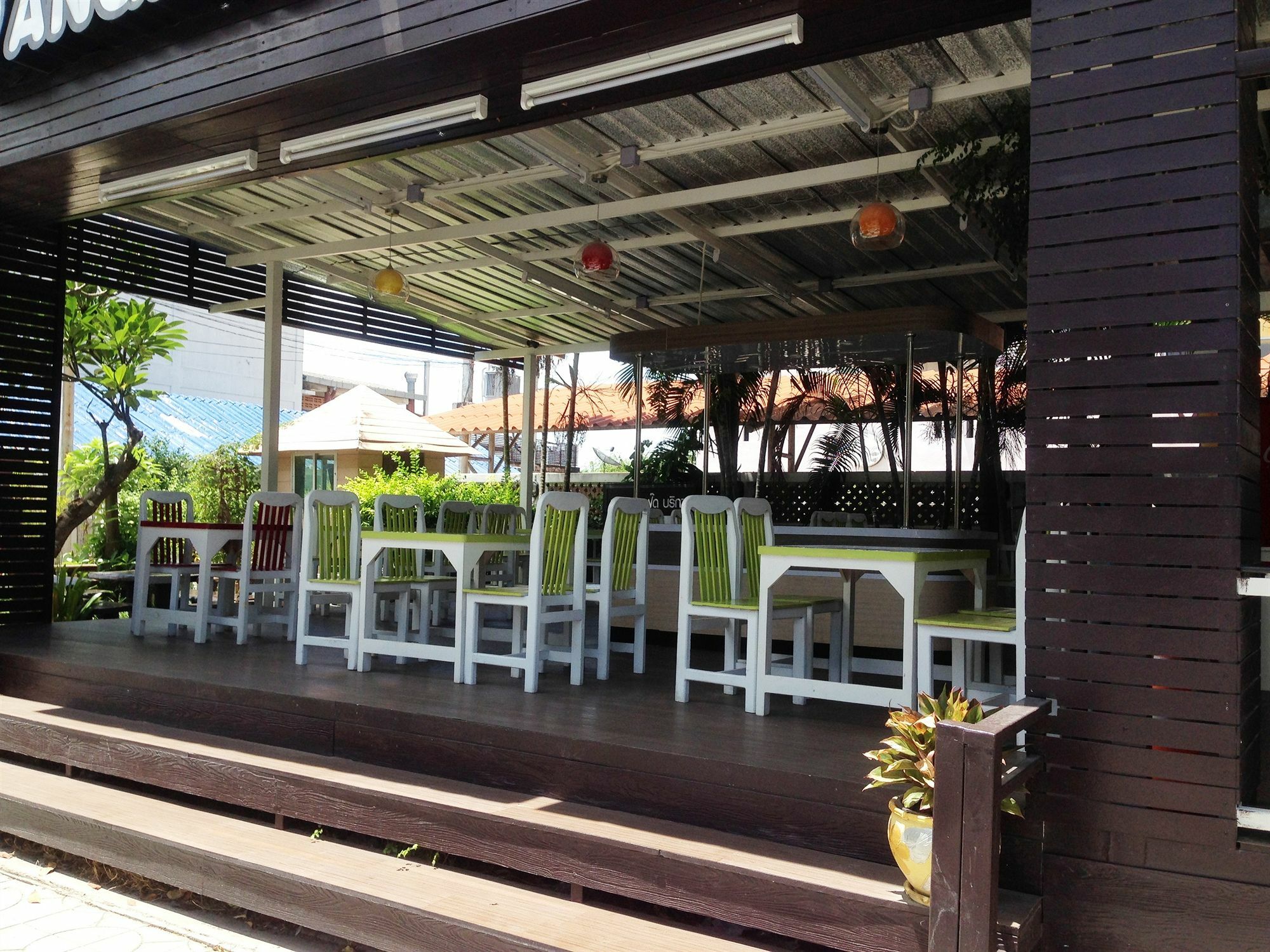 Aparthotel Yanadin Service Bangsaen