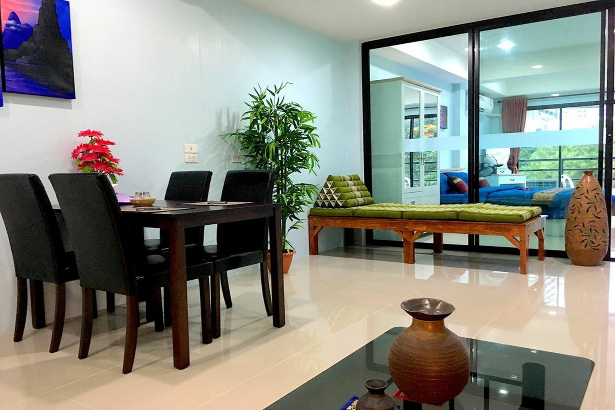 Breezy House Apartamento Praia de Jomtien