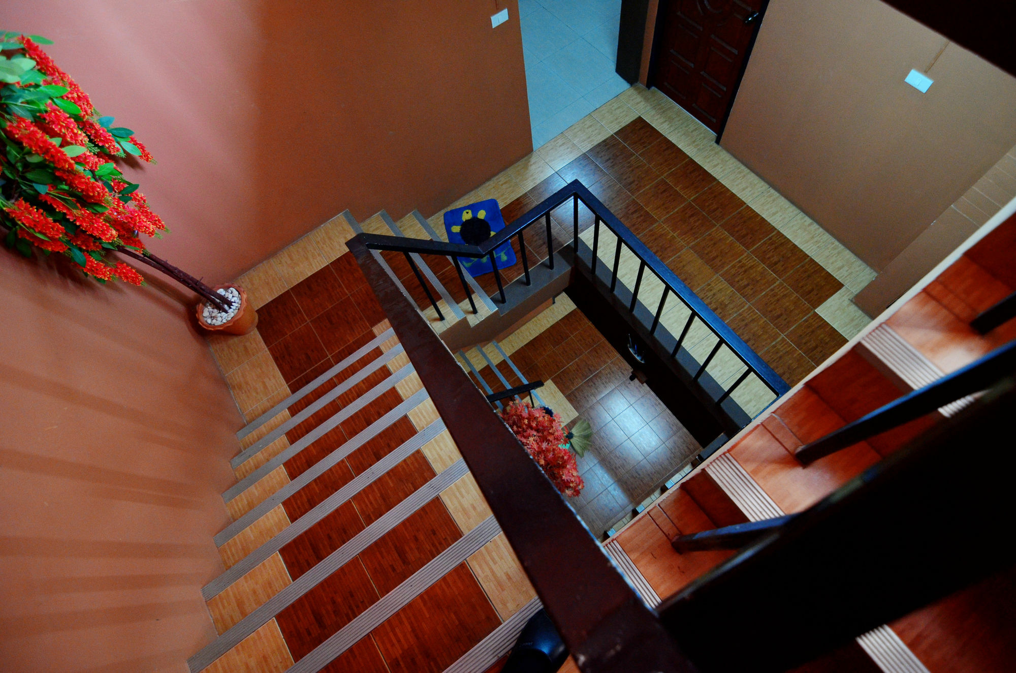 Guest house The Famous House -