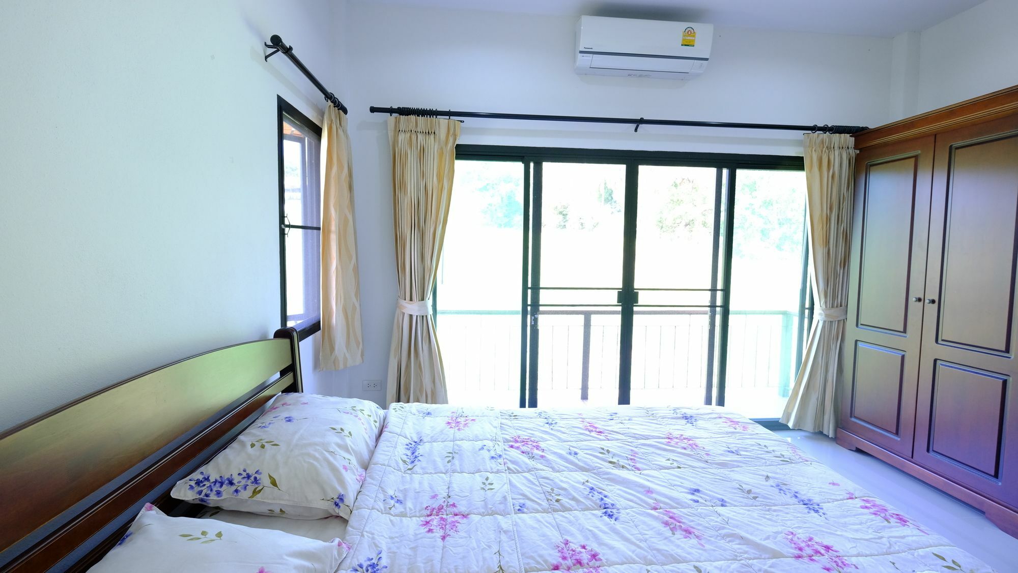 Pannipa Lamai Beach (Koh Samui)