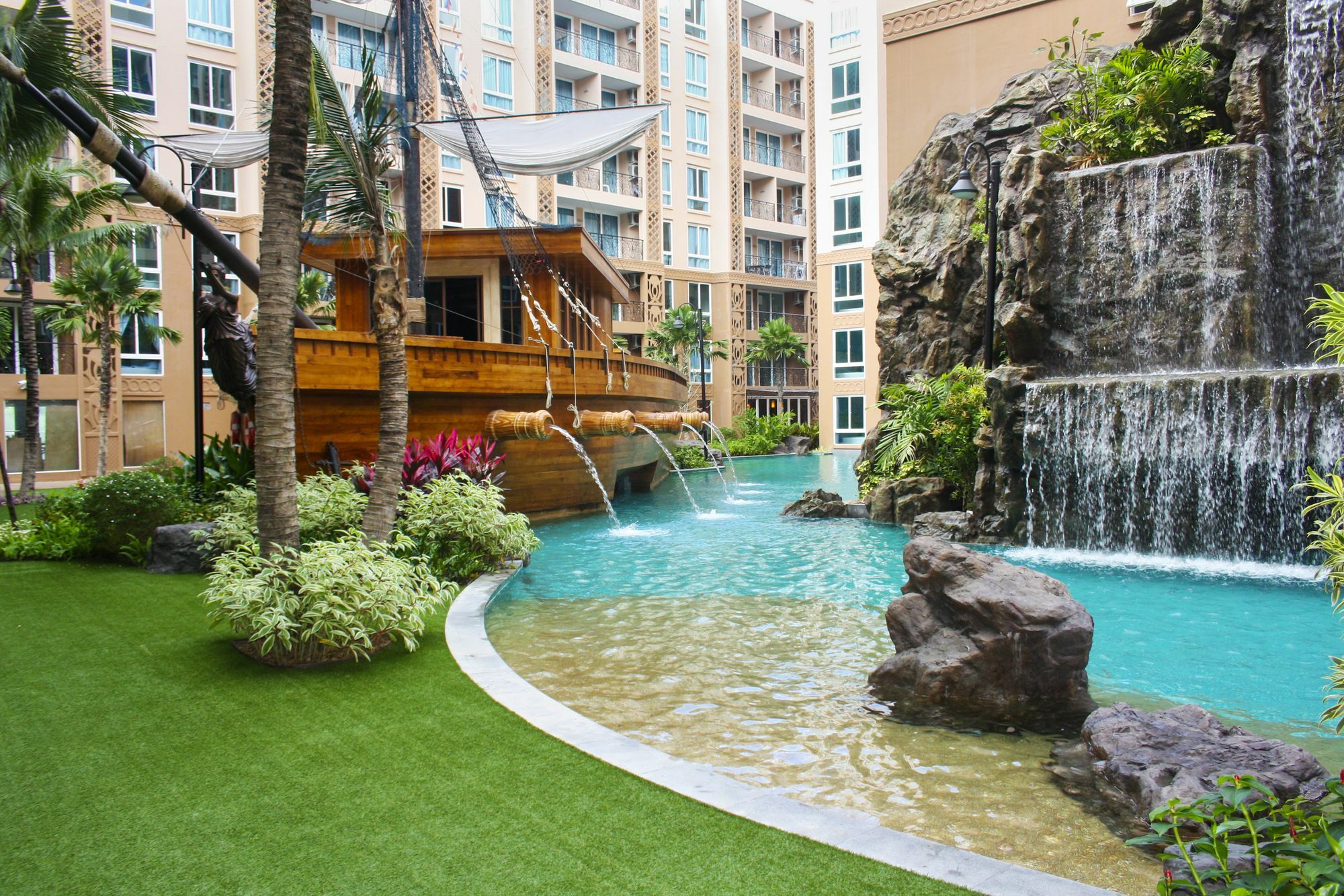 Atlantis Apartment