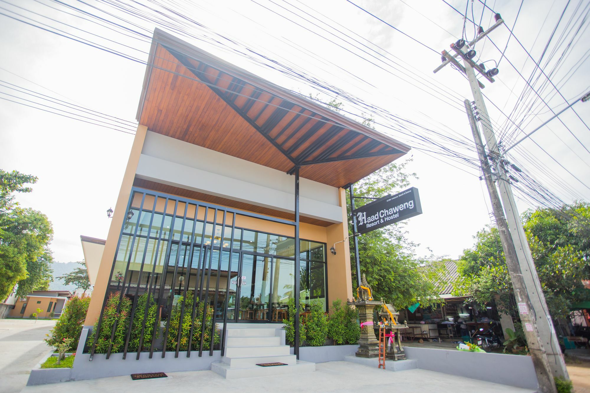 Haad Chaweng And Resort 3*