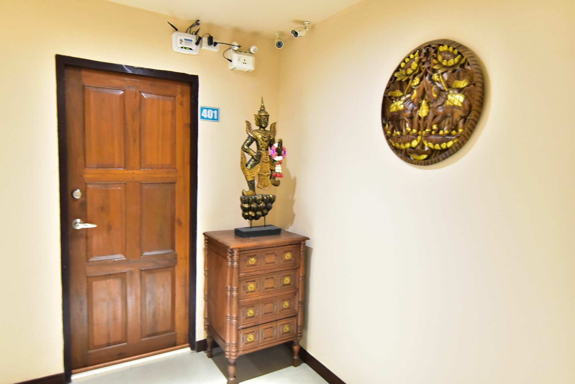 Guest house Sorot House 3*