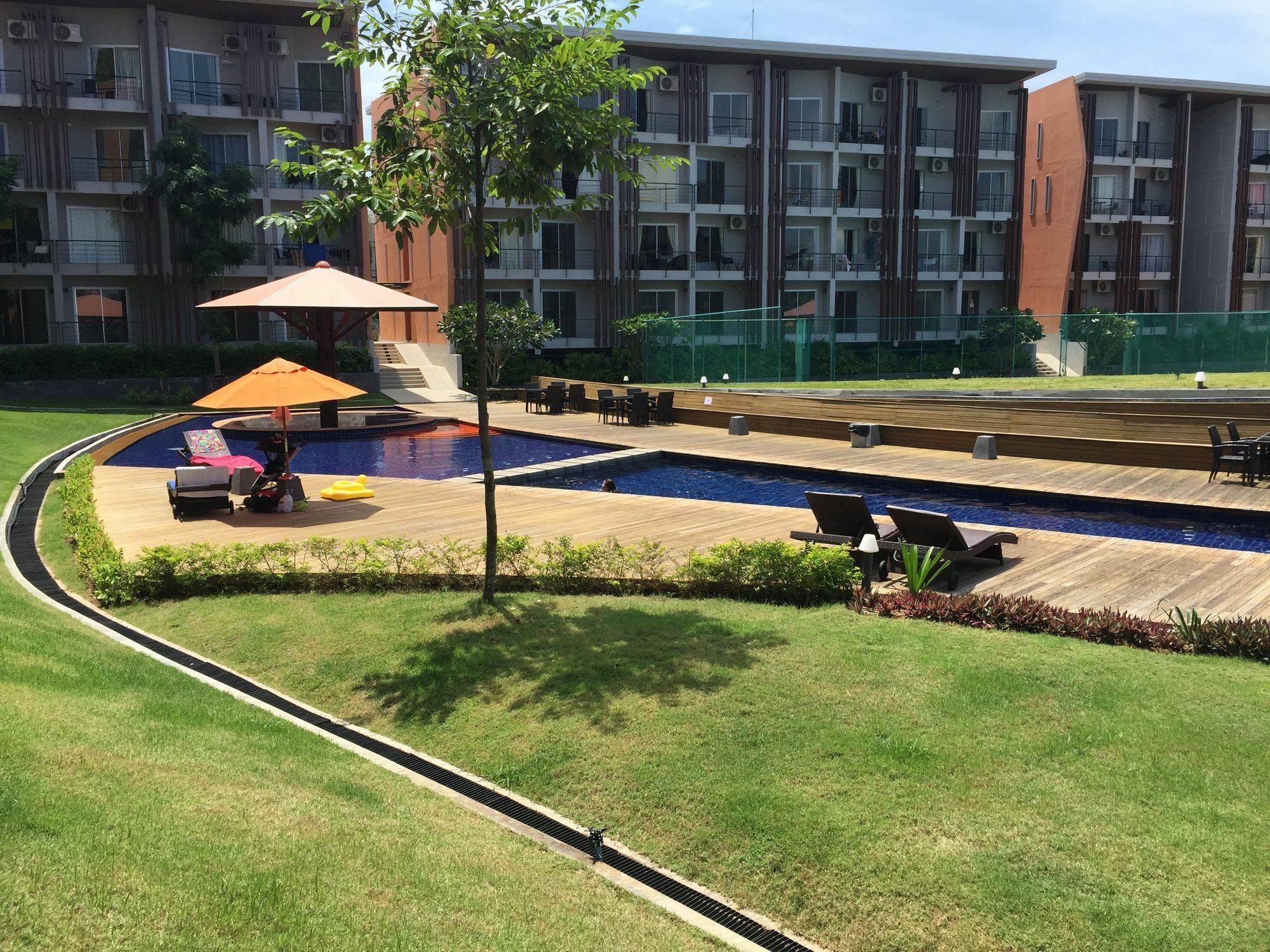 Samui Pool View Hotel 3*