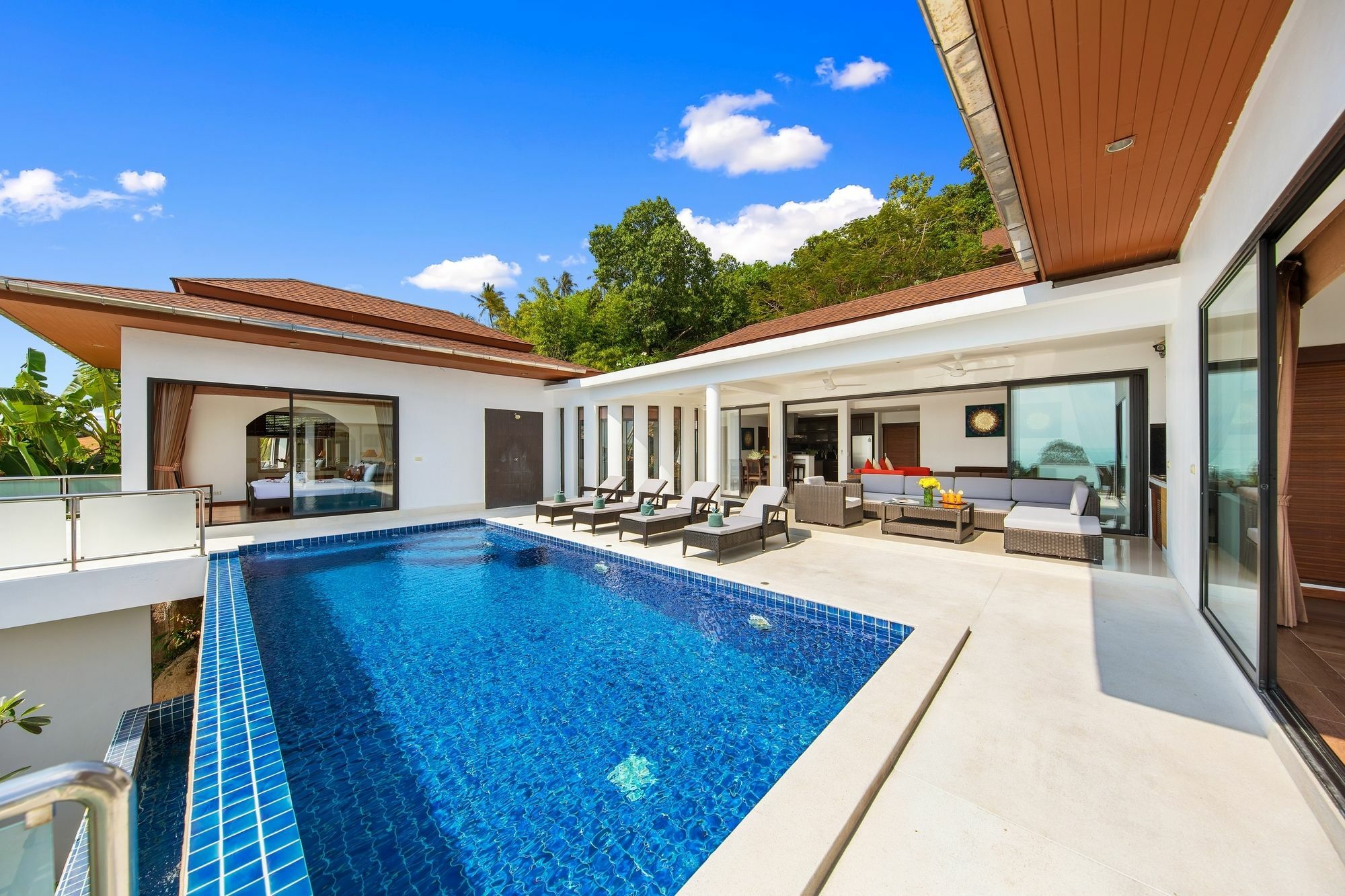 Sunny Banks - Modern Sea View 4 Bed Pool Villa Maret