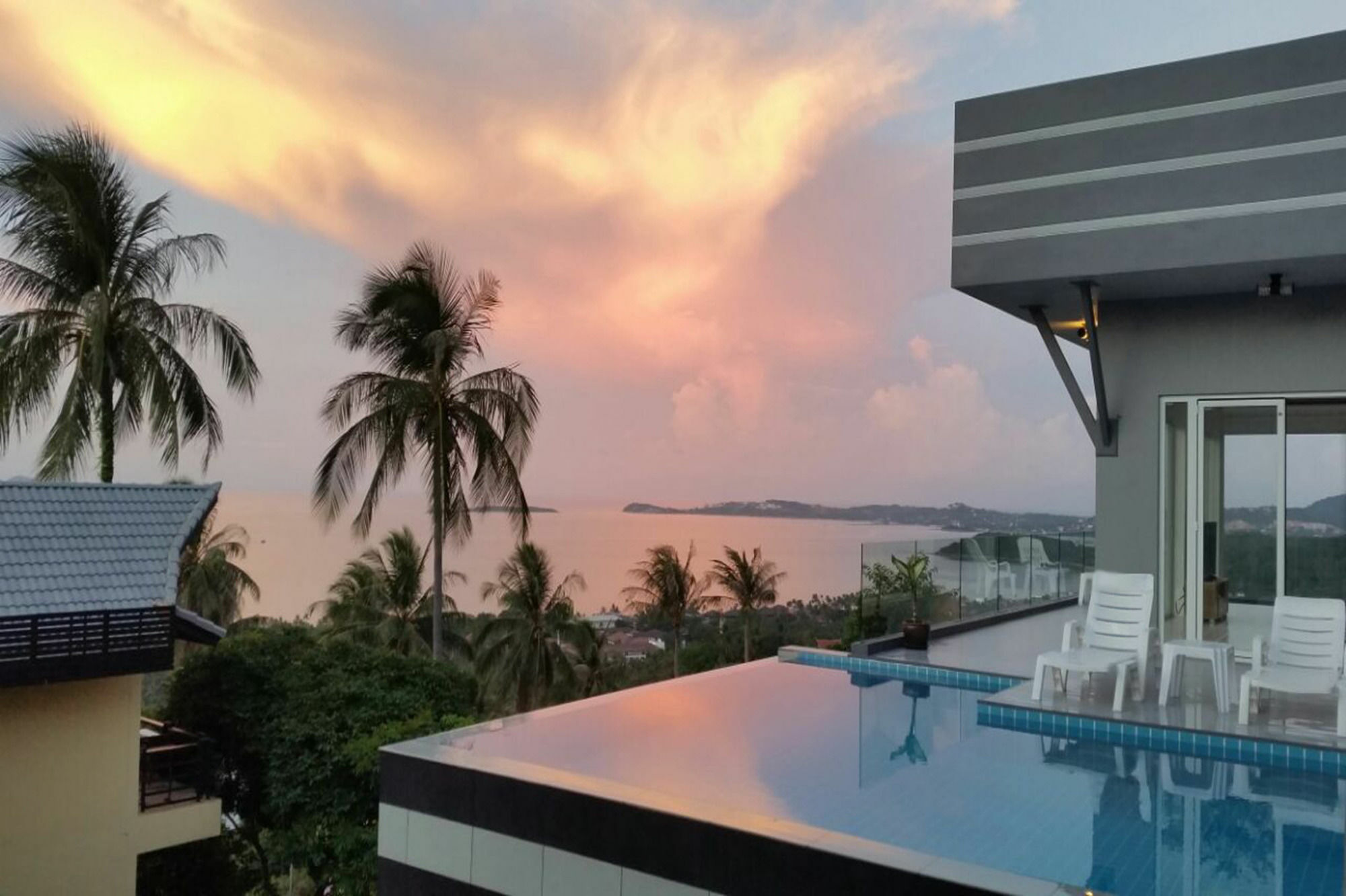 Vicky Samui Villa *
