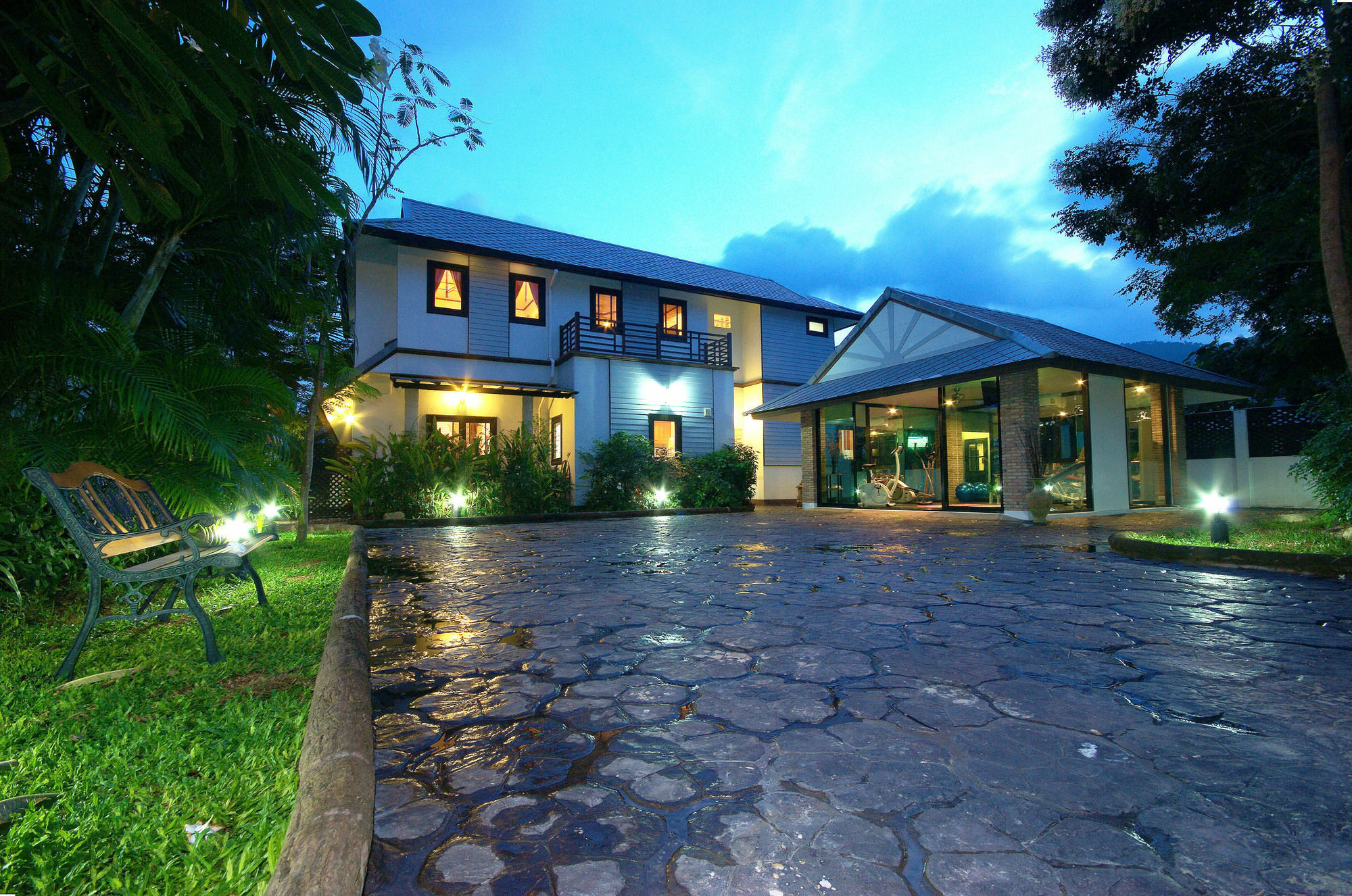 Samui Sun *