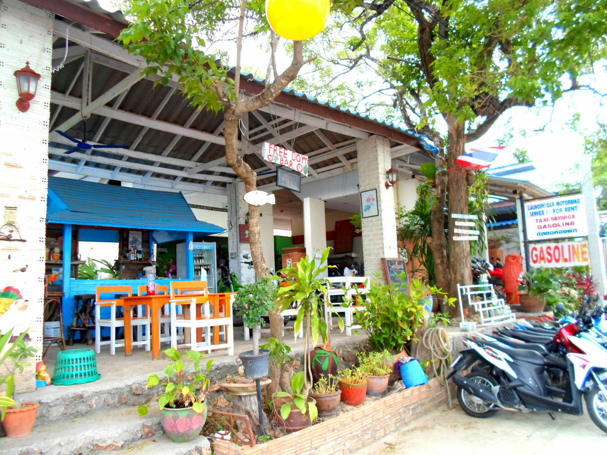 Bangrak Hotel