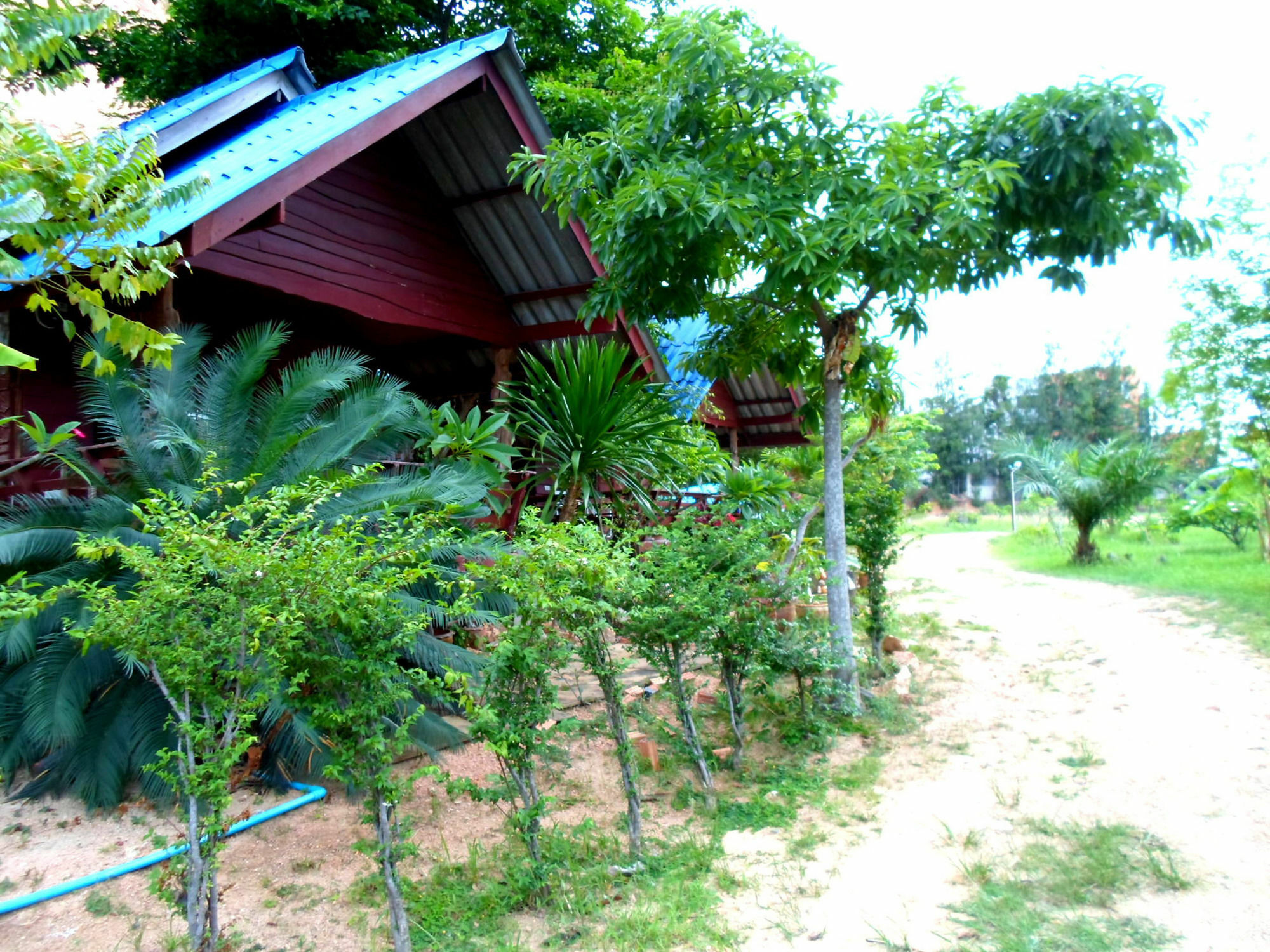 Bangrak Hotel 2*