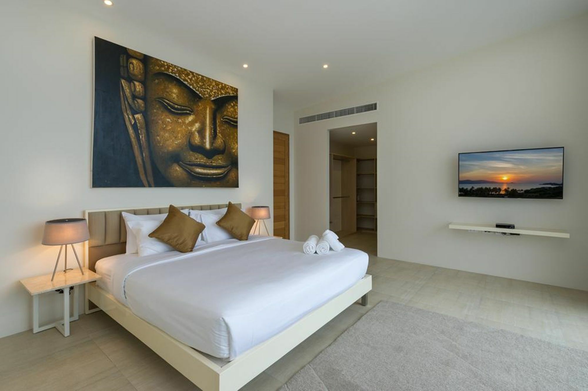The Ridge 7 *