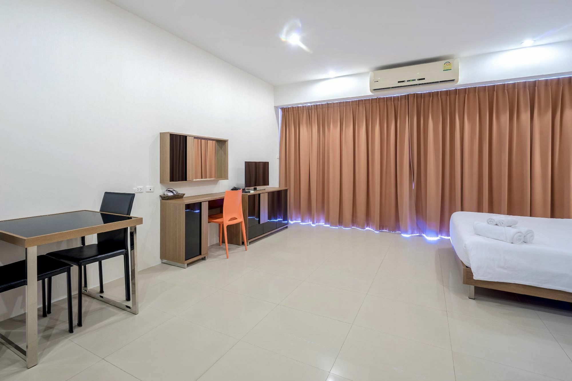 Chic Residences At Karon