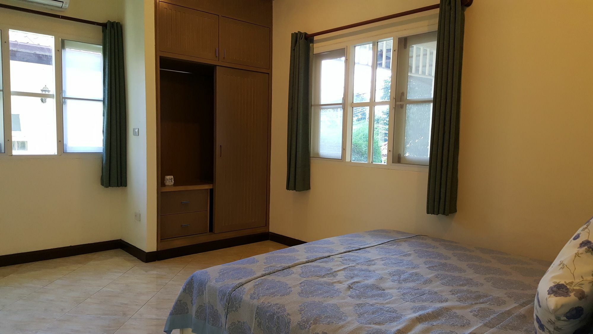 Phatong Holiday home