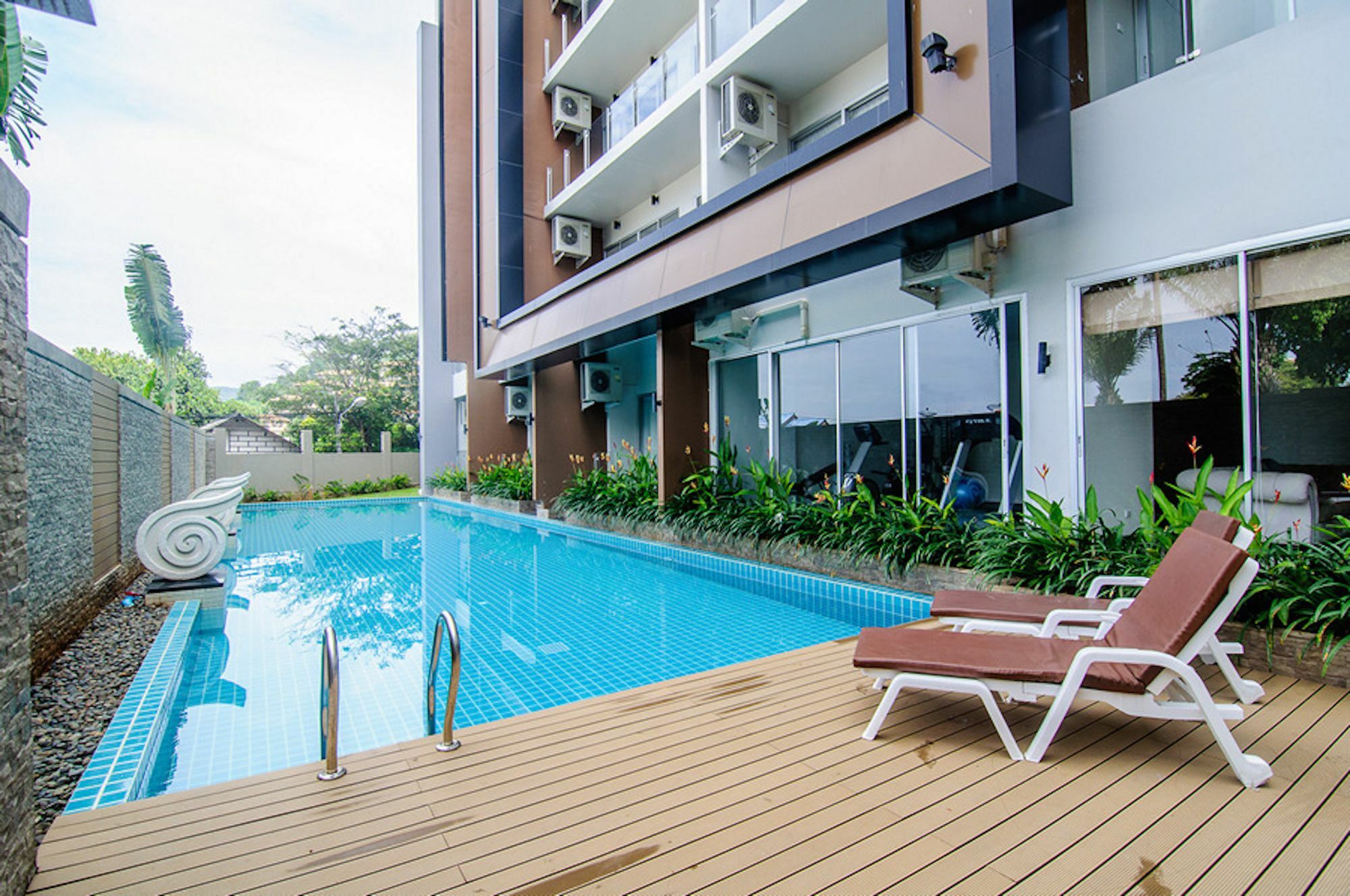 Seventh Apartment