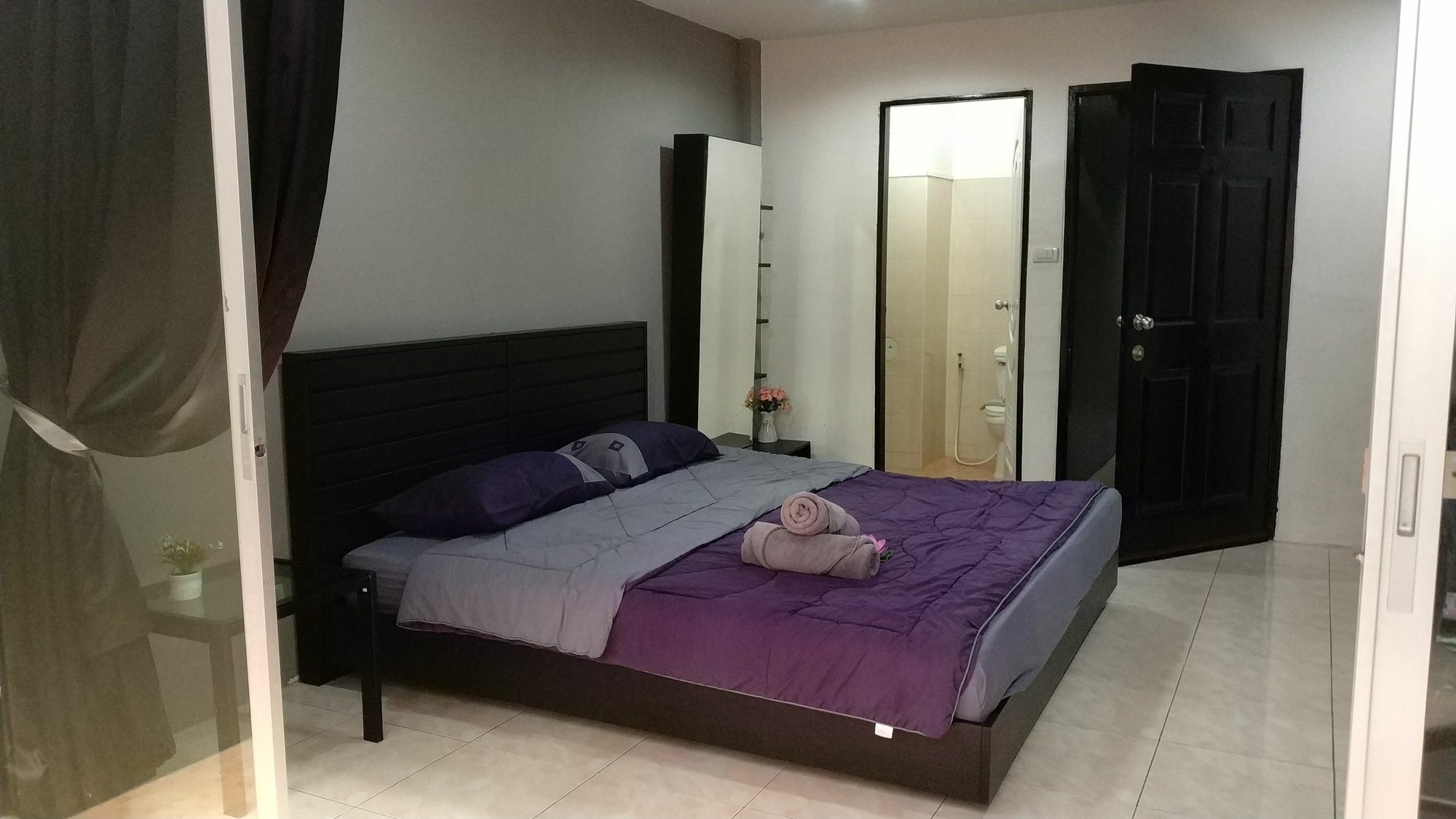Desire Hotel 2*