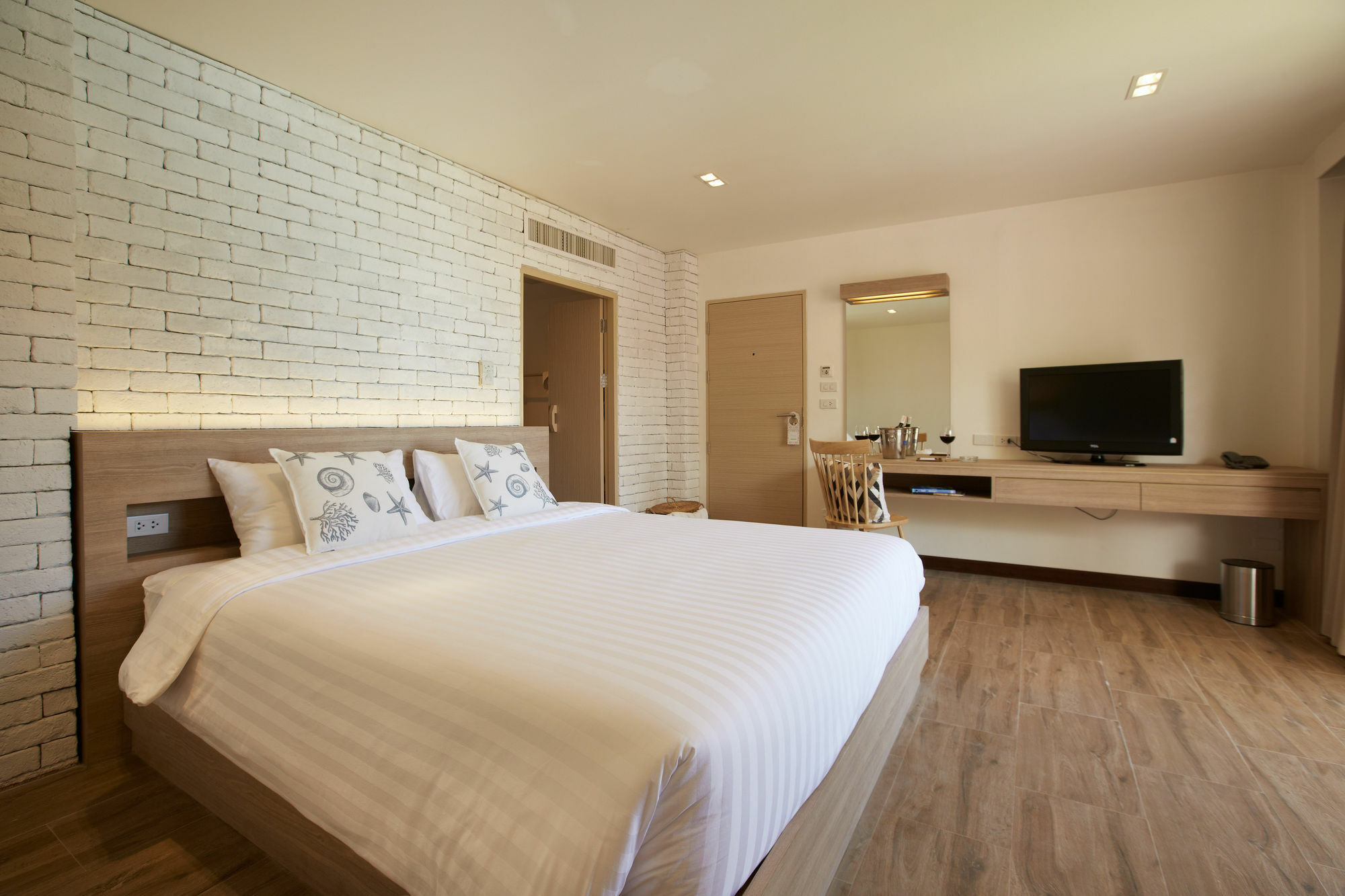 Vayna Boutique Koh Chang Hotel