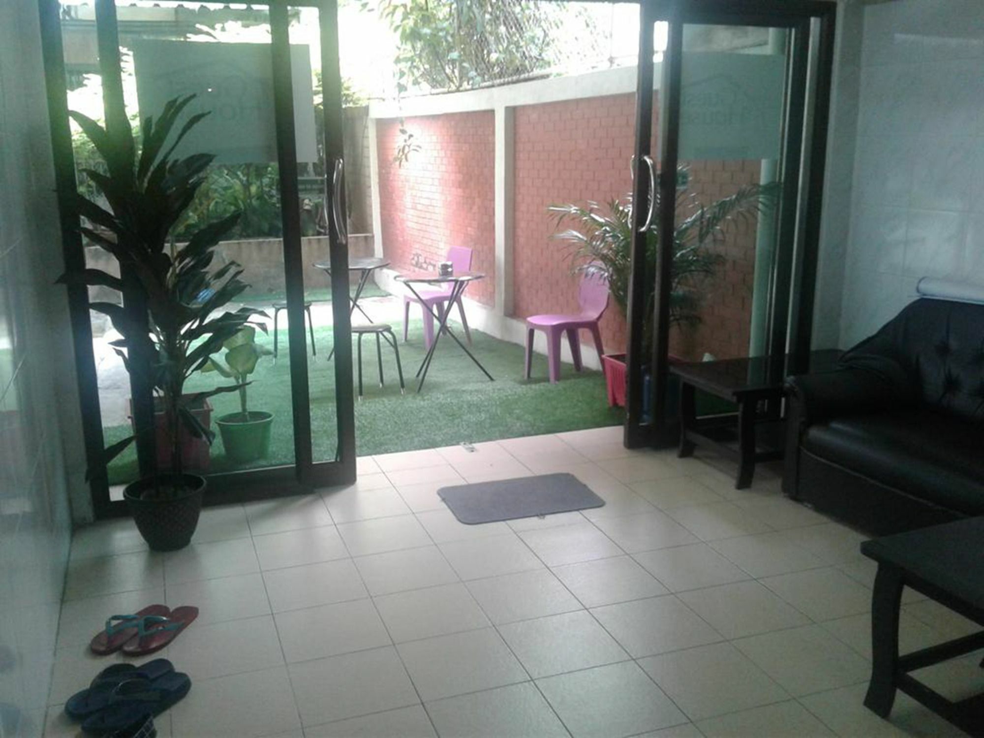 Yaya Guest house