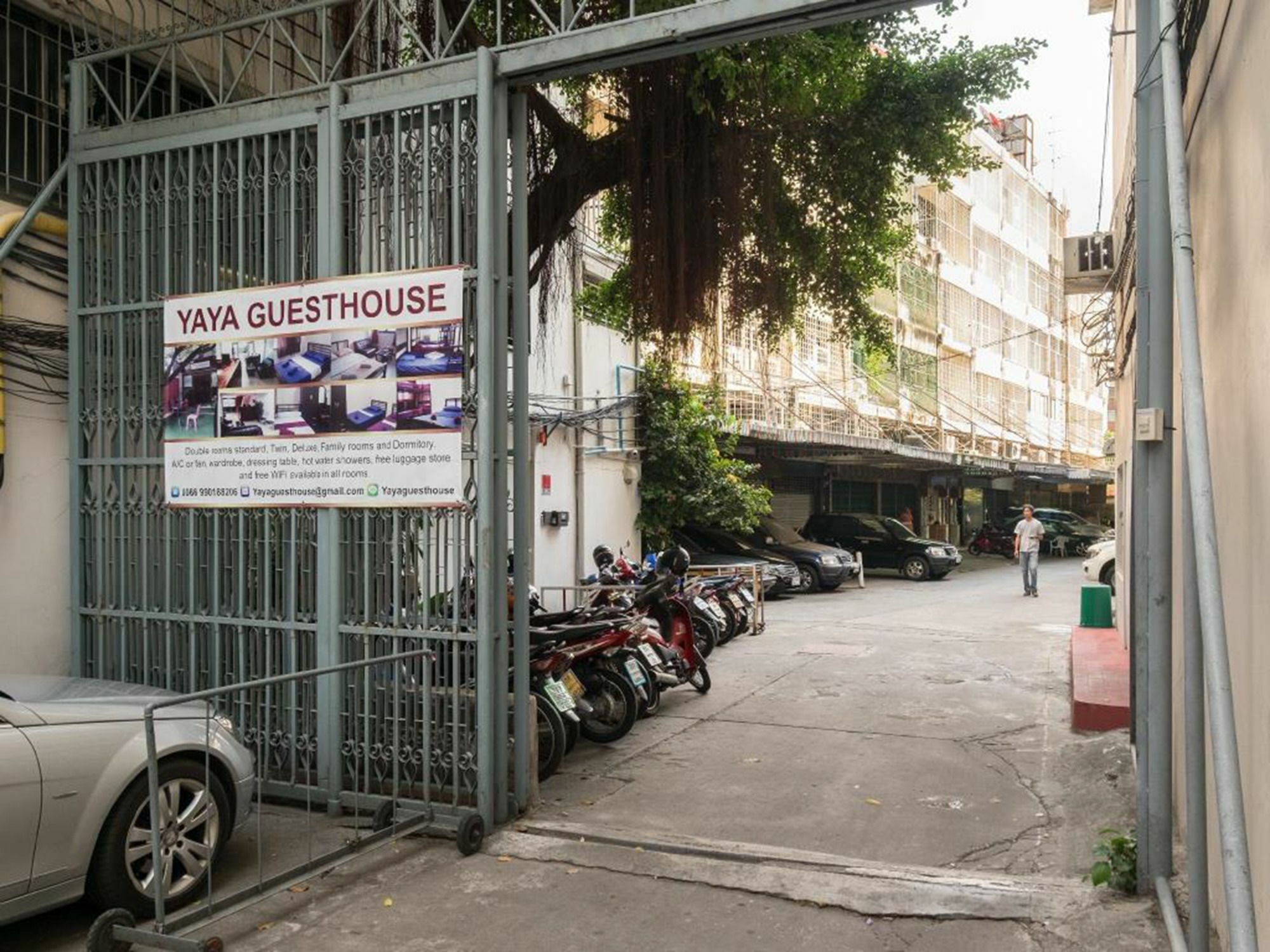 Yaya Guest house Bangkok