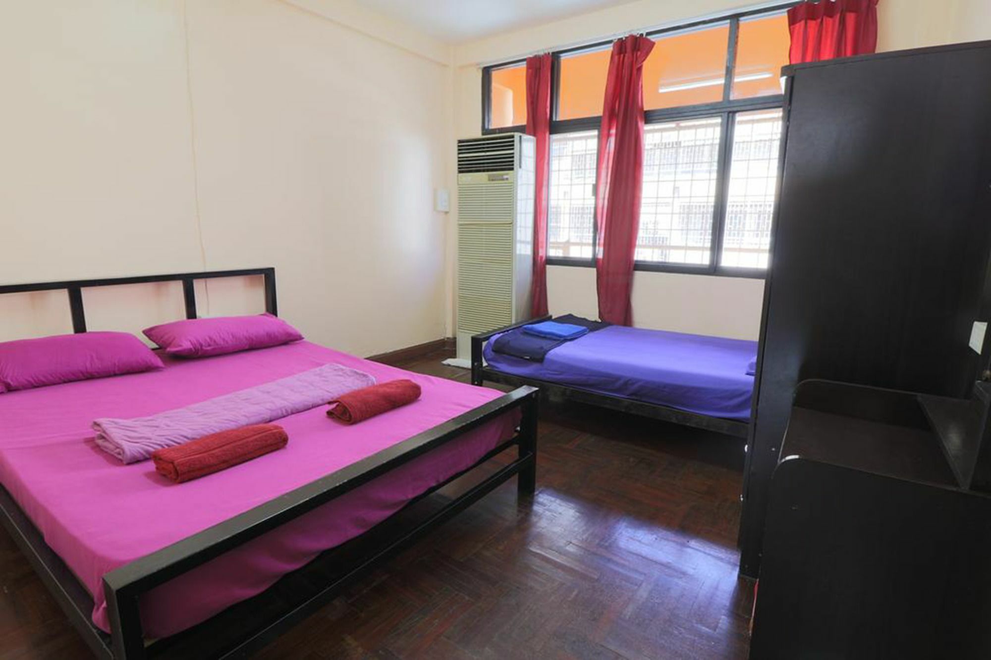 Yaya Guest house 2*