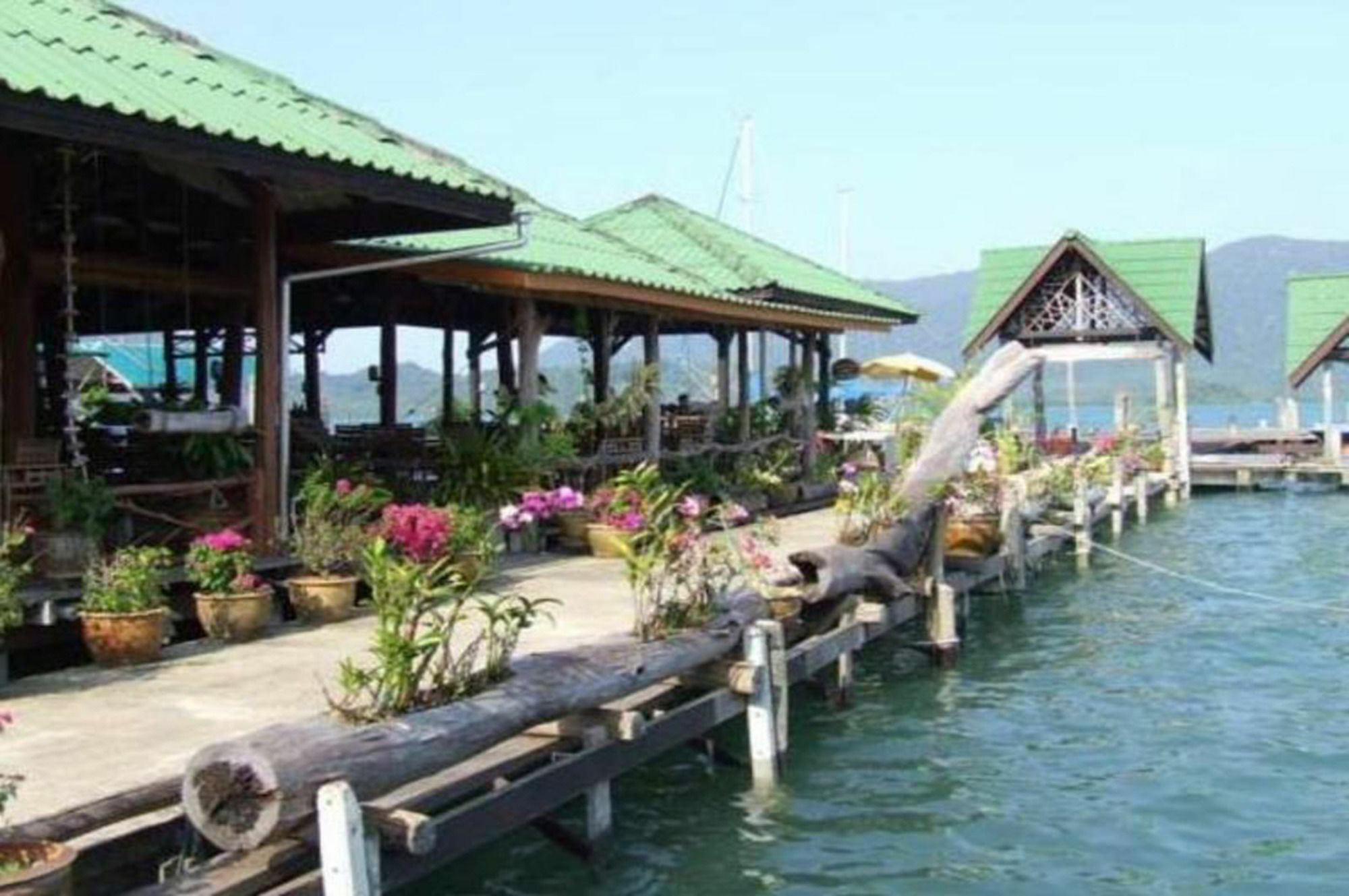 Salakphet Resort 2*