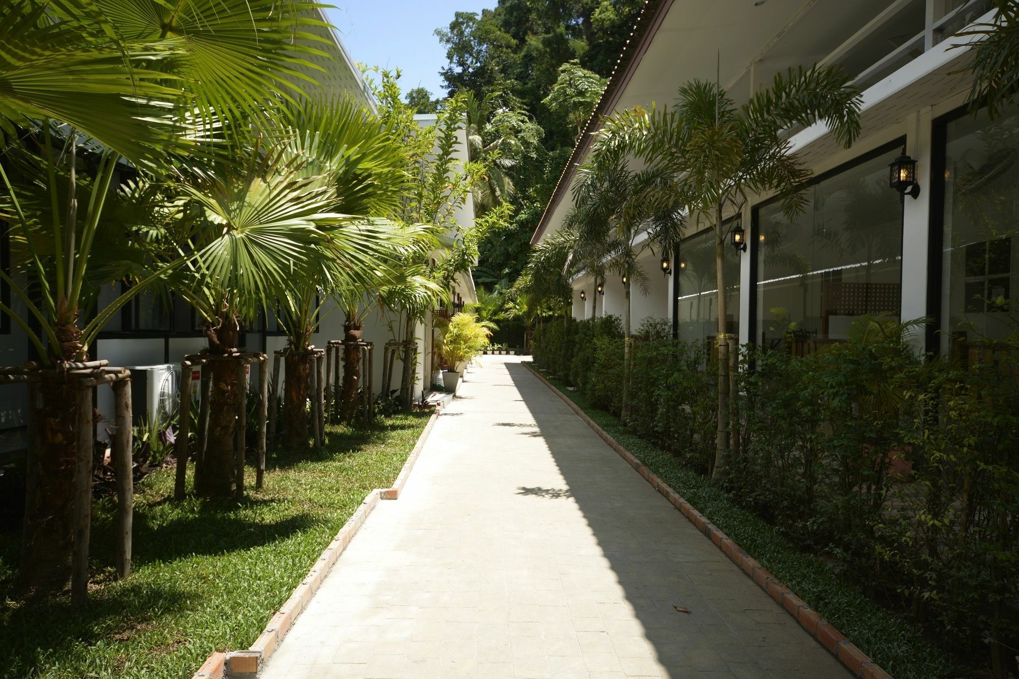 Irest Seafront * Ao Nang