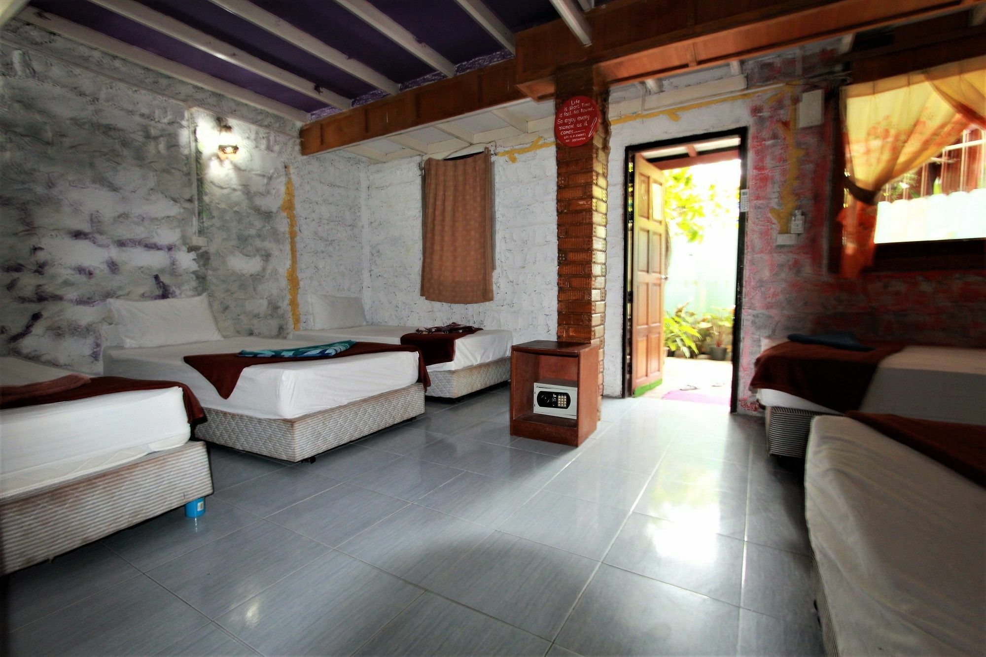 Film House 2* Phi Phi Don