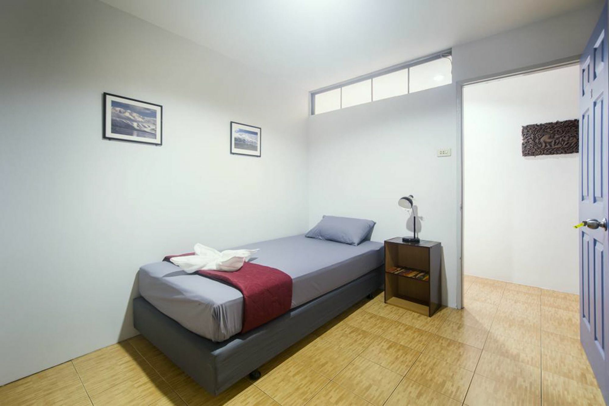 Guest house Sleep Easy 2*