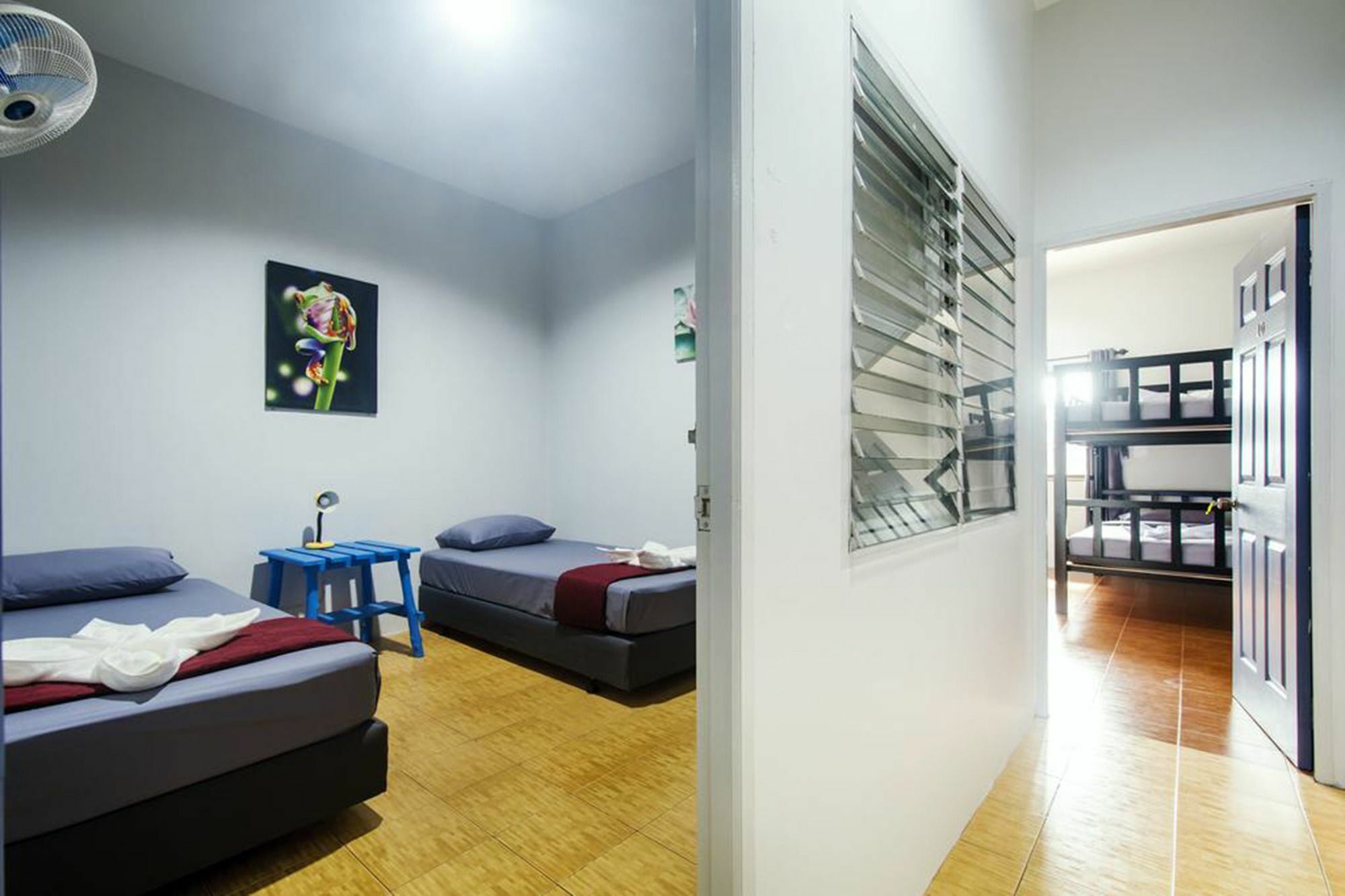 Sleep Easy Guest house 2*