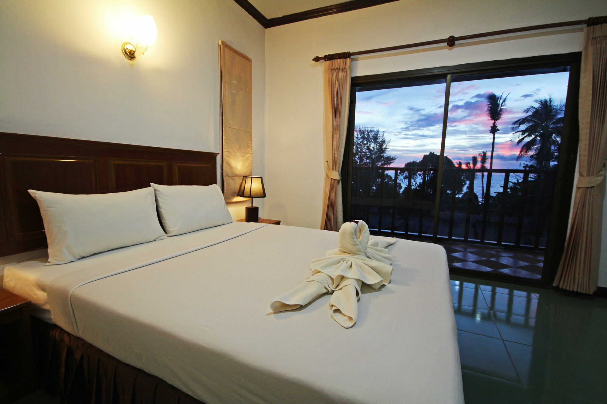 Lanta Sabai & Koh Lanta
