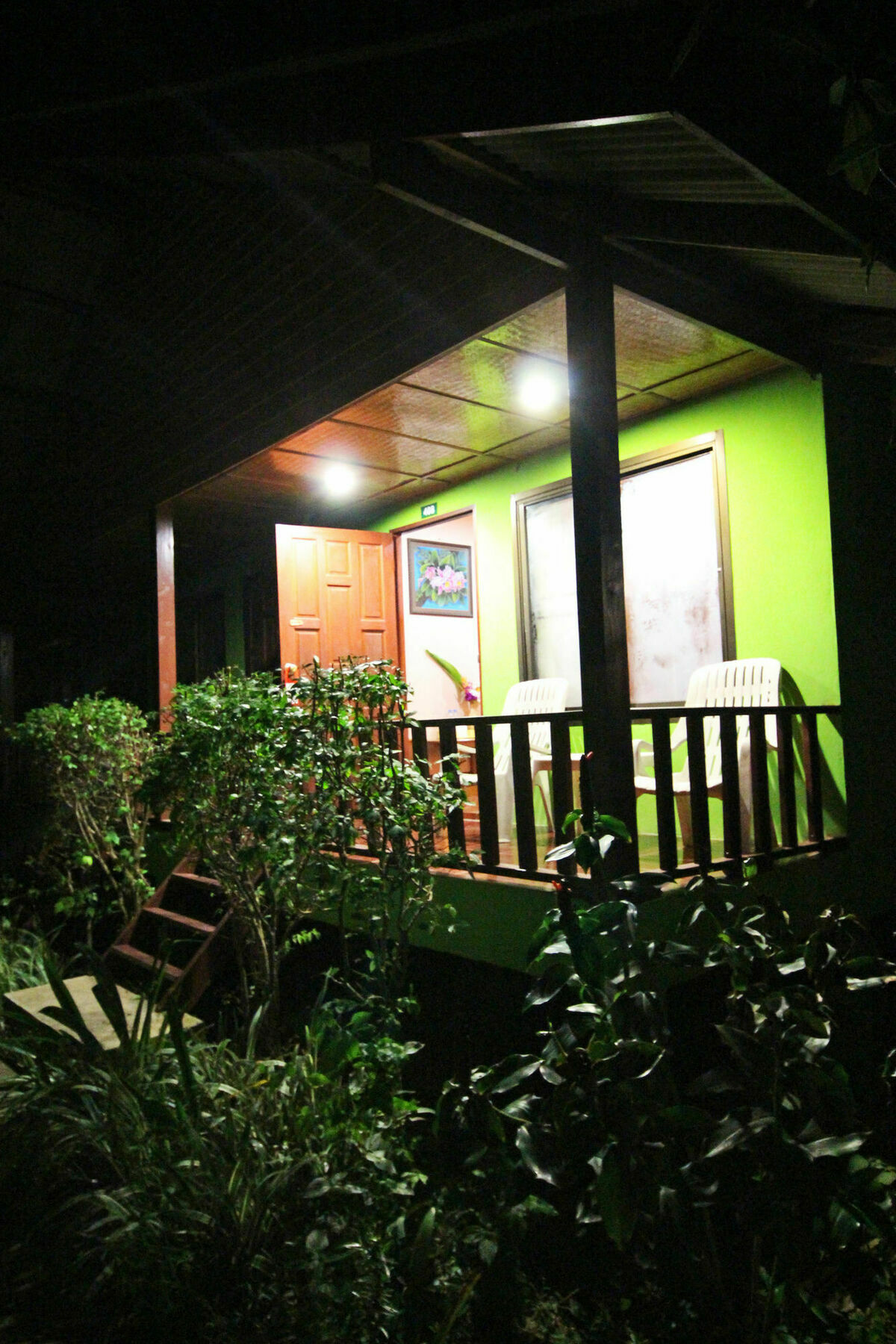 Lanta Sabai & 3*