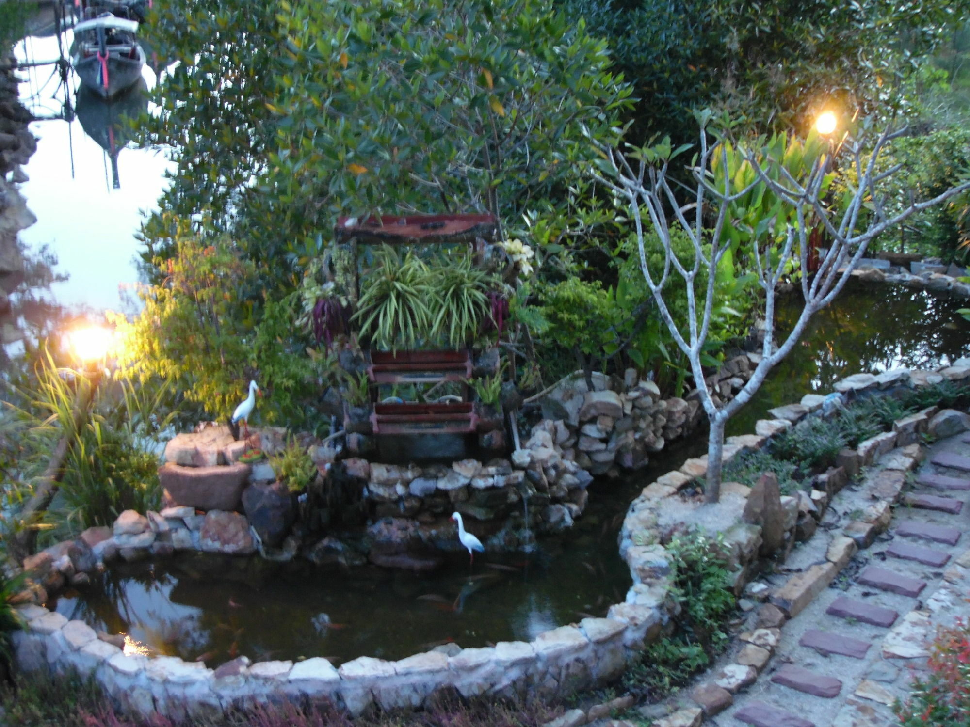 Phu Tubkaek View House Hotel *